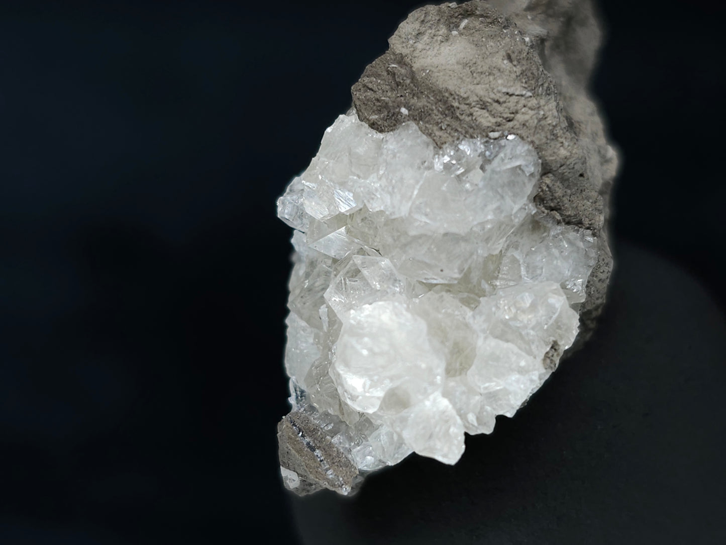 #33616 Super clear Nailhead Spar Calcite tiny cluster