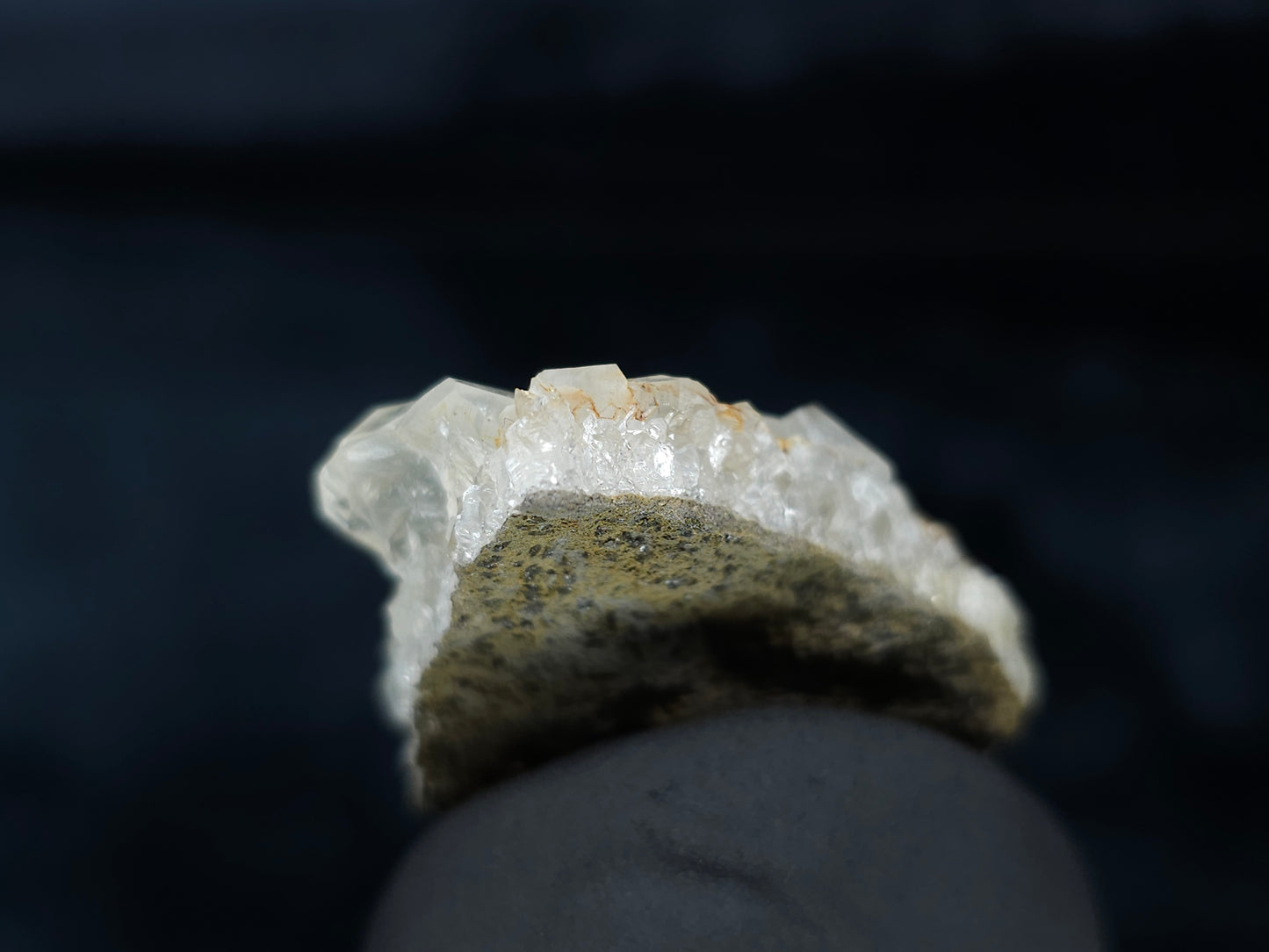 #33621 Super clear Nailhead Spar Calcite tiny cluster