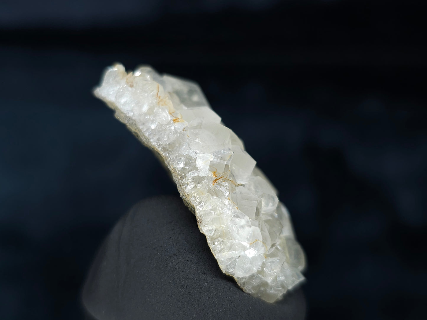 #33621 Super clear Nailhead Spar Calcite tiny cluster
