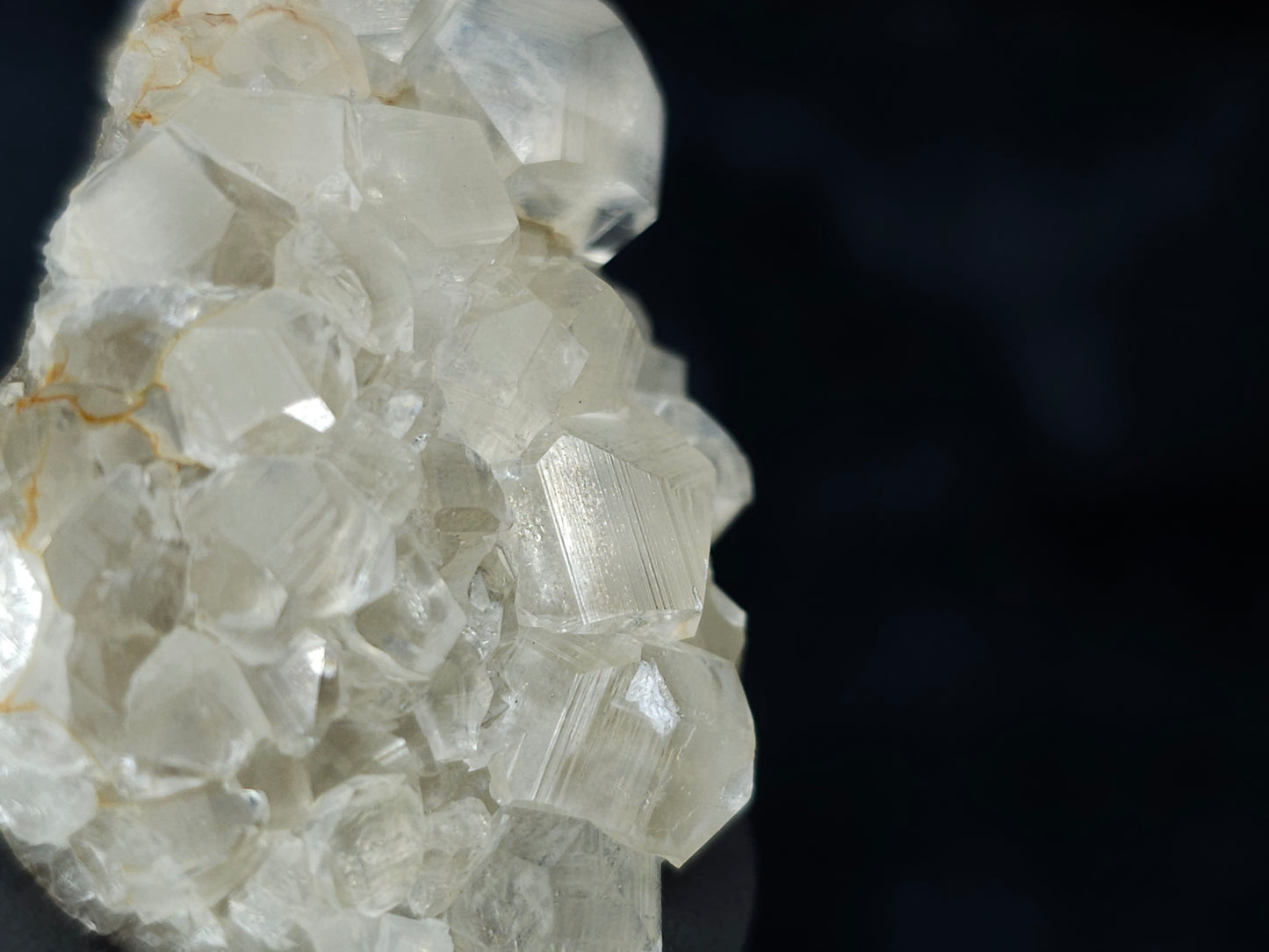 #33621 Super clear Nailhead Spar Calcite tiny cluster