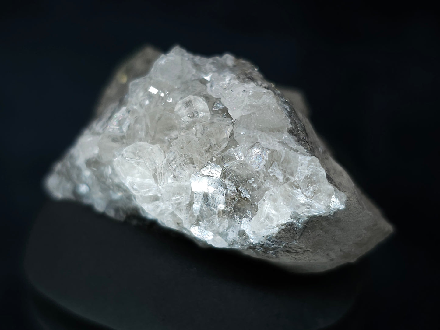 #33643 Super clear Nailhead Spar Calcite tiny cluster and Chalcopyrite ore and multiple small fossils in the matrix