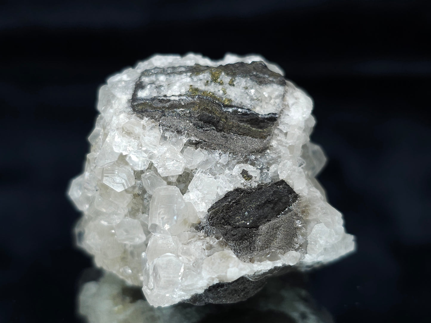 #33677 Super clear Nailhead Spar Calcite cluster and Chalcopyrite ore and multiple small fossils in the matrix