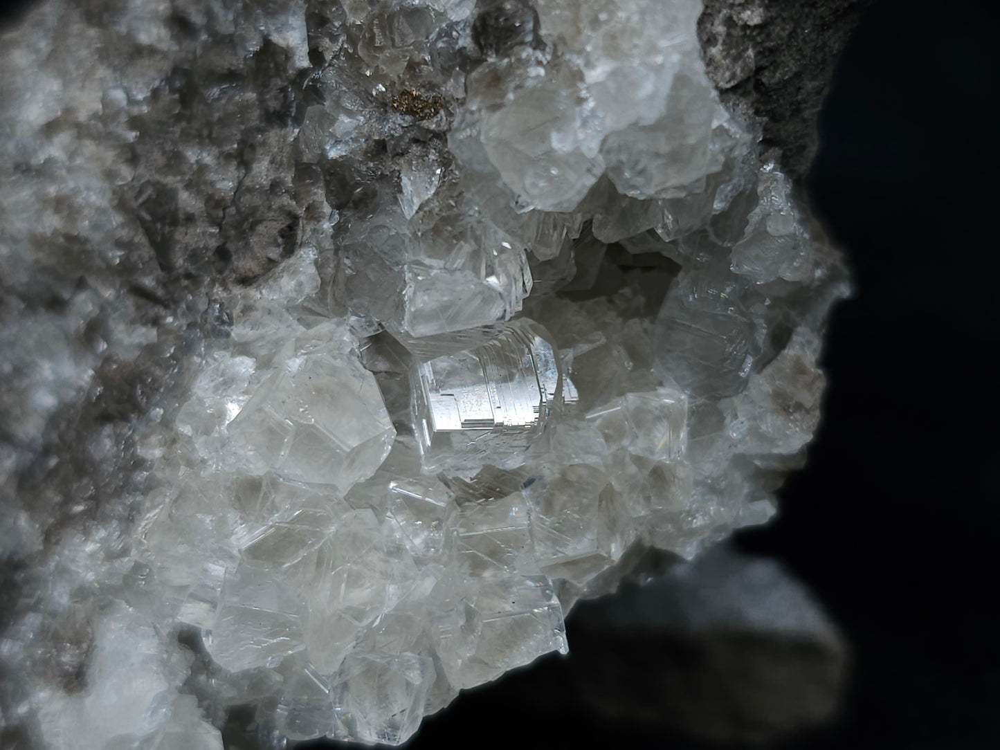 #33678 Super clear Nailhead Spar Calcite cluster and Chalcopyrite ore and multiple small fossils in the matrix