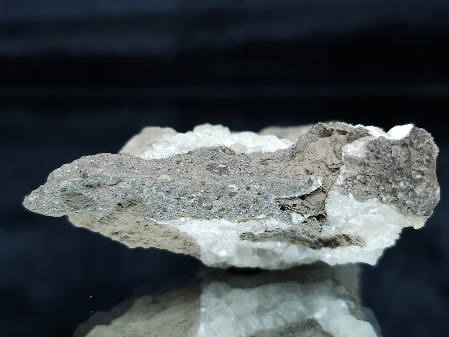 #33680 Super clear Nailhead Spar Calcite cluster and Chalcopyrite ore and multiple small fossils in the matrix
