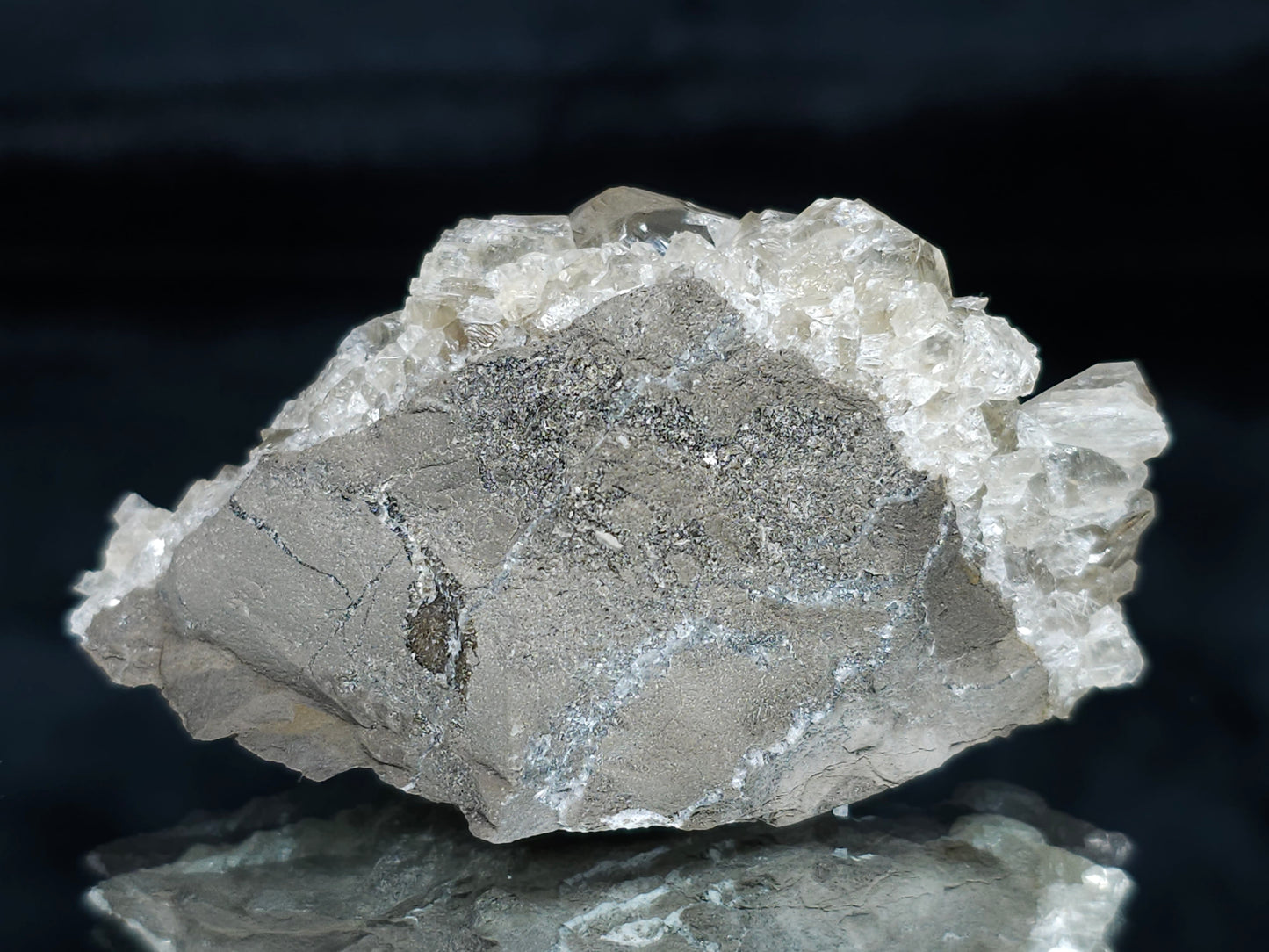 #33682 Nailhead Spar Calcite cluster and Chalcopyrite ore and multiple small fossils in the matrix