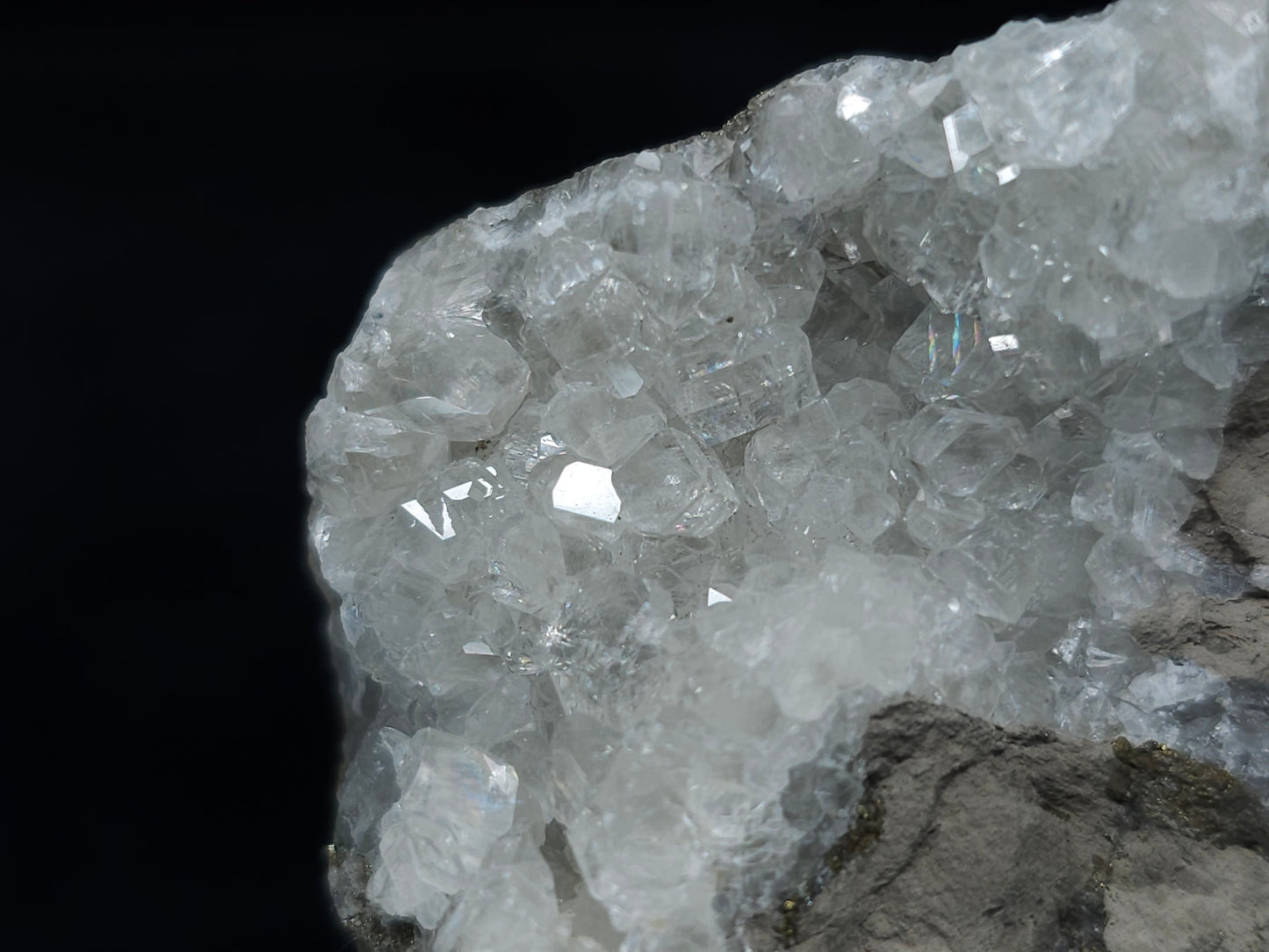 #33684 Super clear Nailhead Calcite Spar cluster and Chalcopyrite ore and multiple small fossils in the matrix