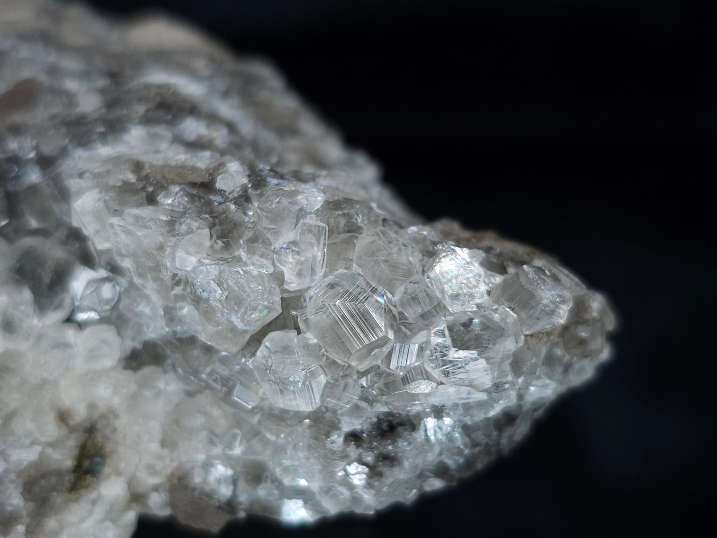 #33688 Super clear Nailhead Spar Calcite cluster and Chalcopyrite ore and multiple small fossils in the matrix