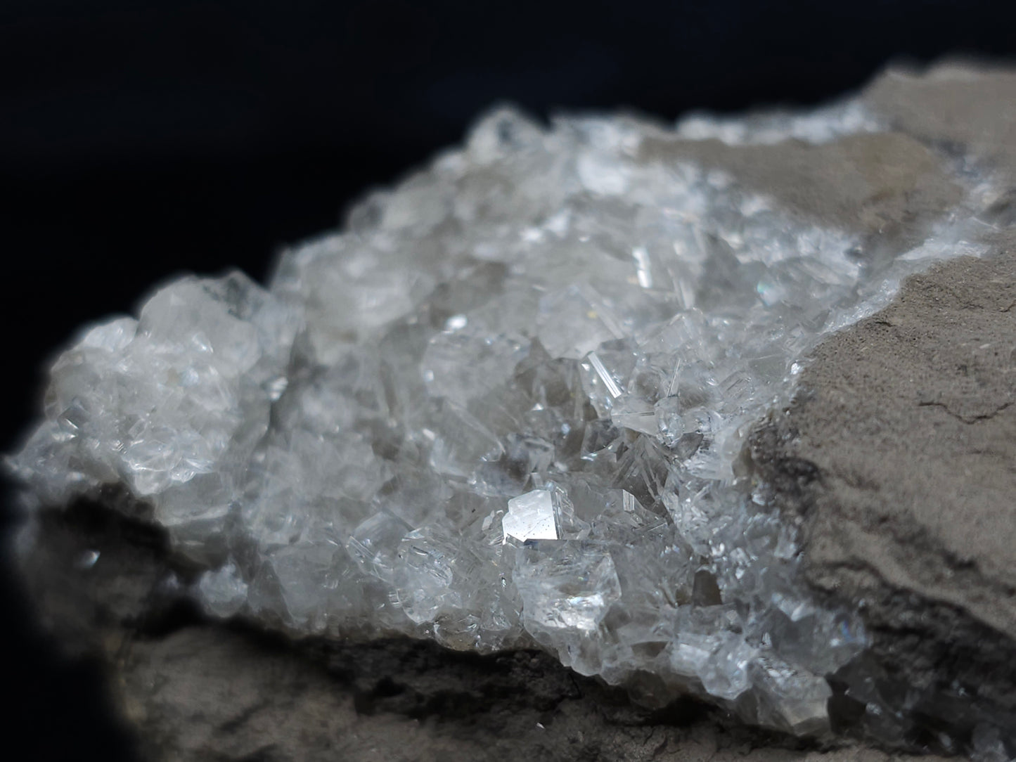 #33687 Super clear Nailhead Spar Calcite cluster and Chalcopyrite ore and multiple small fossils in the matrix