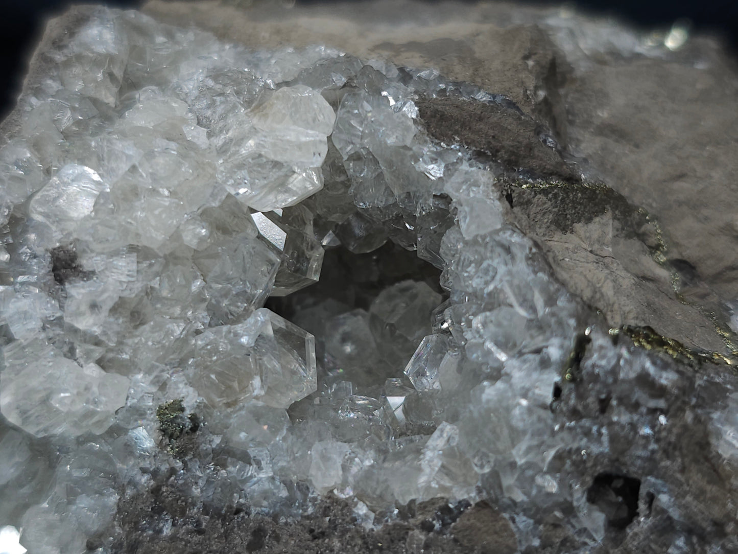 #33697 Super clear Nailhead Spar Calcite geode and Chalcopyrite ore and multiple small fossils in the matrix