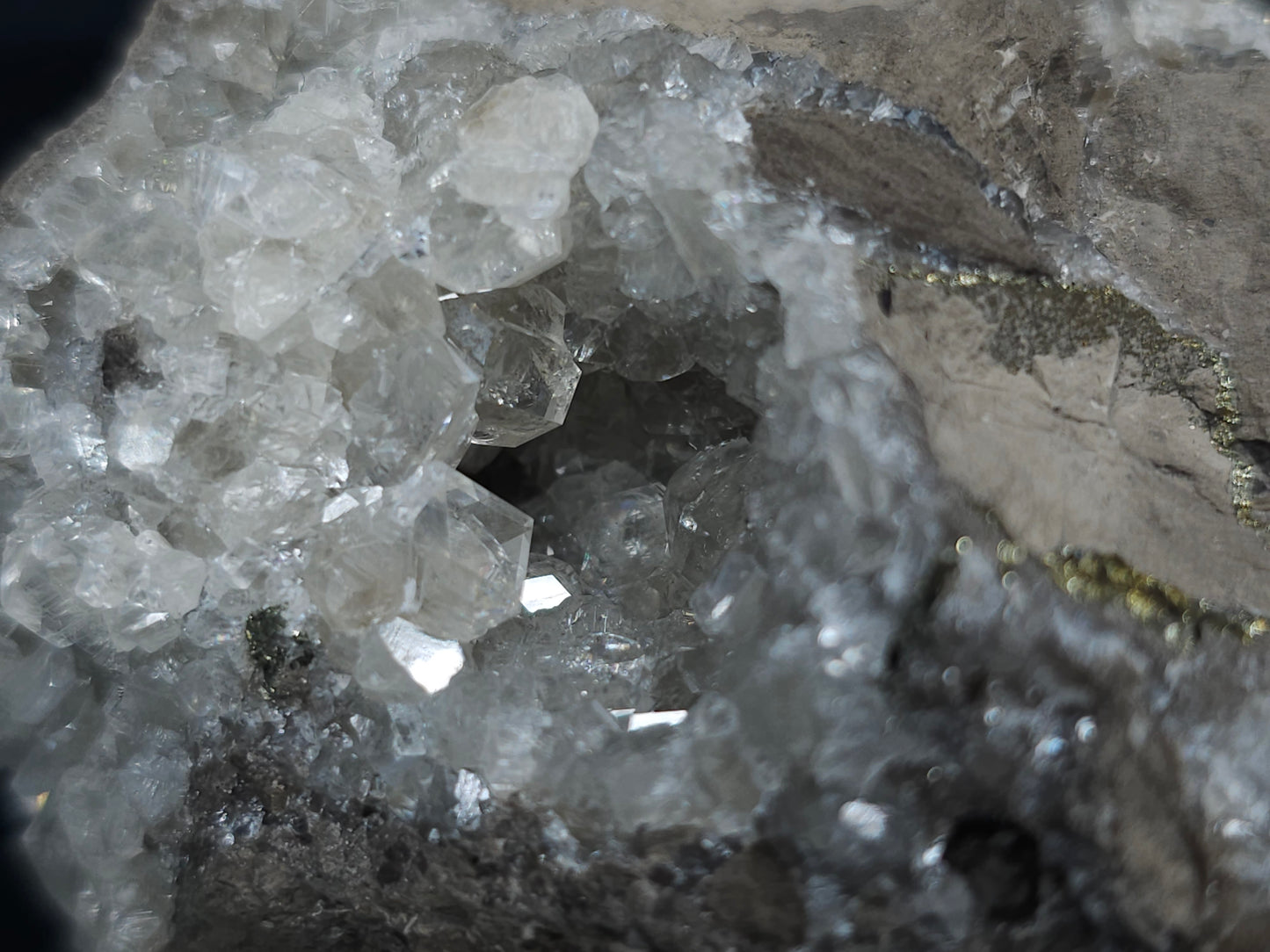 #33697 Super clear Nailhead Spar Calcite geode and Chalcopyrite ore and multiple small fossils in the matrix
