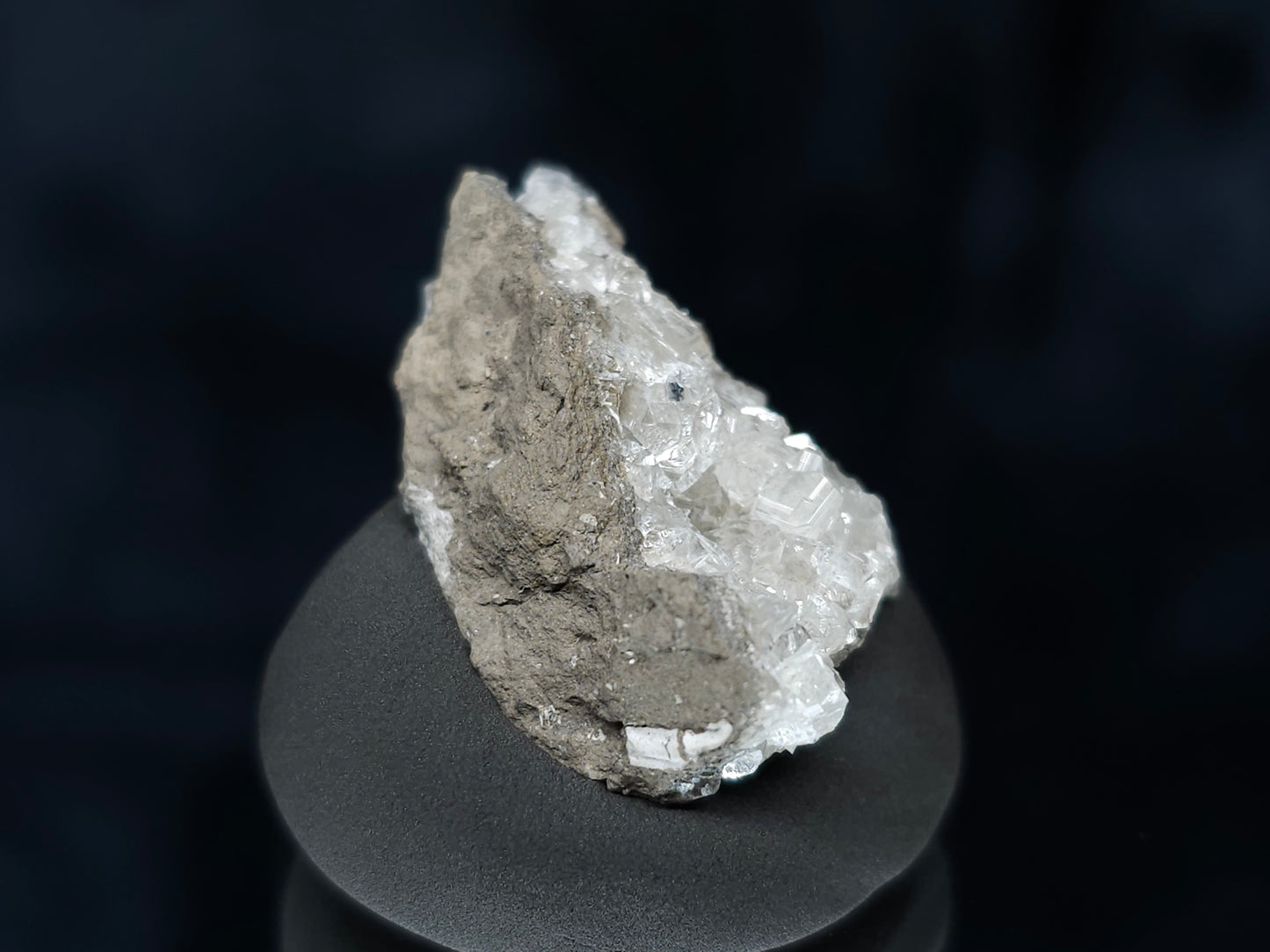 #35922 Super clear Nailhead Spar Calcite cluster, Chalcopyrite ore and multiple small fossils in the matrix