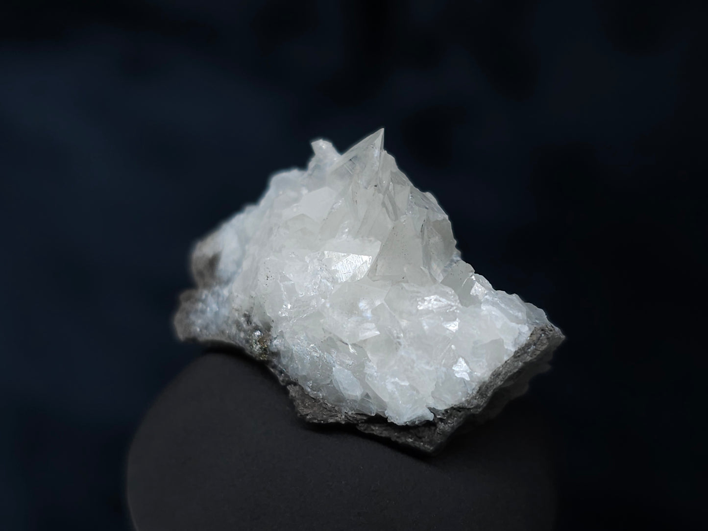 #35926 Super clear Nailhead Spar Calcite cluster, Chalcopyrite ore and multiple small fossils in the matrix
