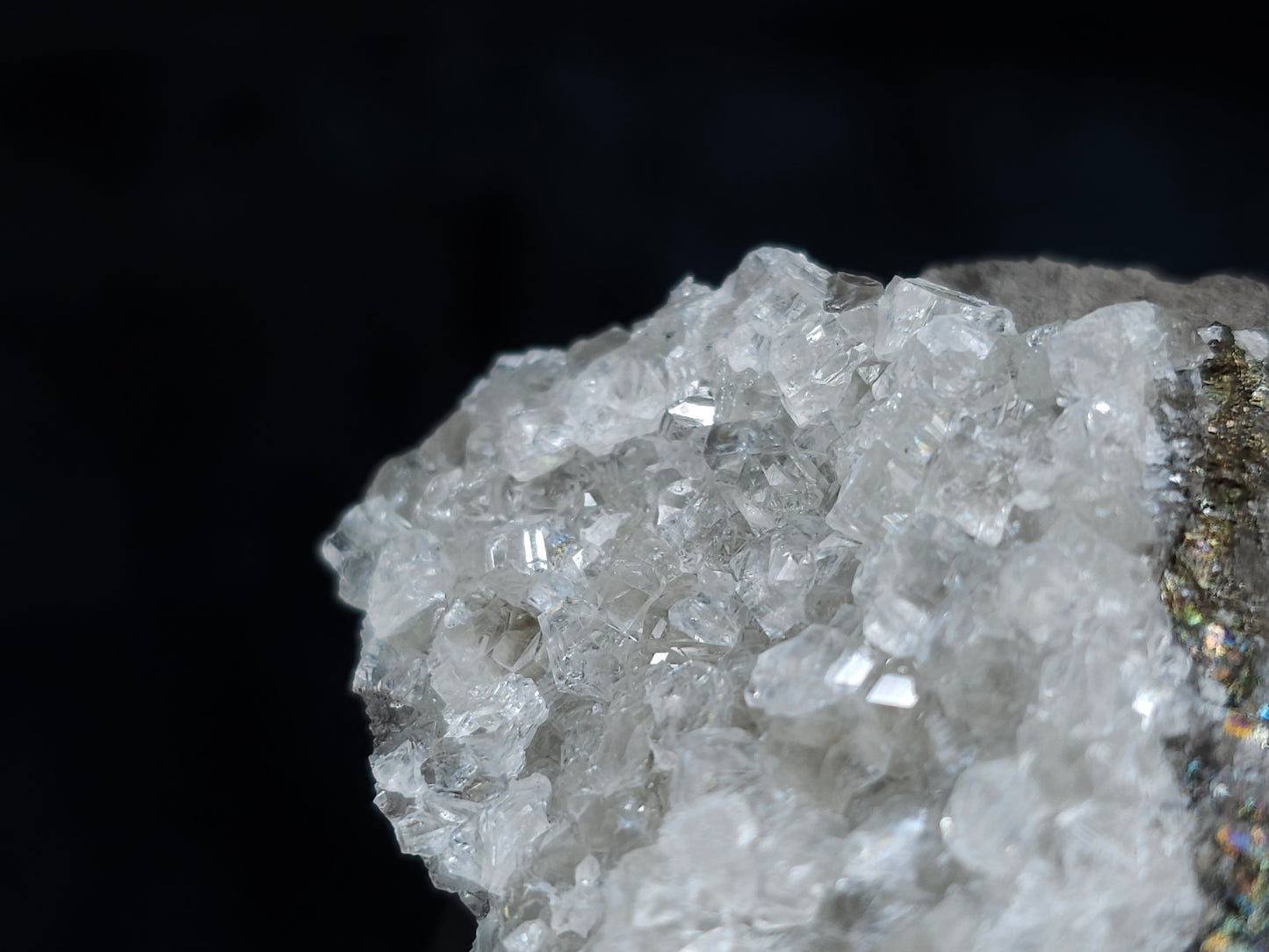 #35933 Super clear Nailhead Spar Calcite cluster, Chalcopyrite ore and multiple small fossils in the matrix