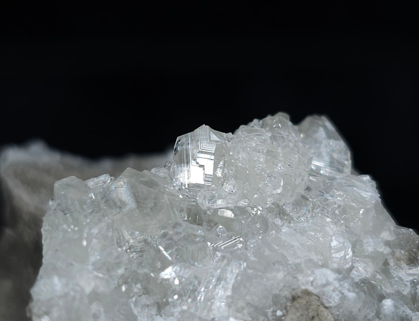 #35940 Super clear Nailhead Spar Calcite cluster, Chalcopyrite ore and multiple small fossils in the matrix