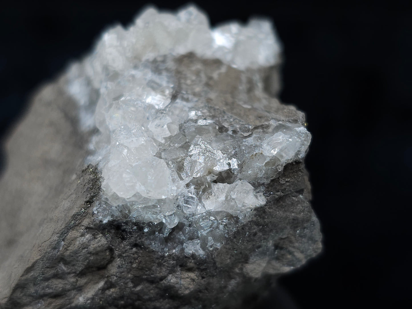 #35940 Super clear Nailhead Spar Calcite cluster, Chalcopyrite ore and multiple small fossils in the matrix