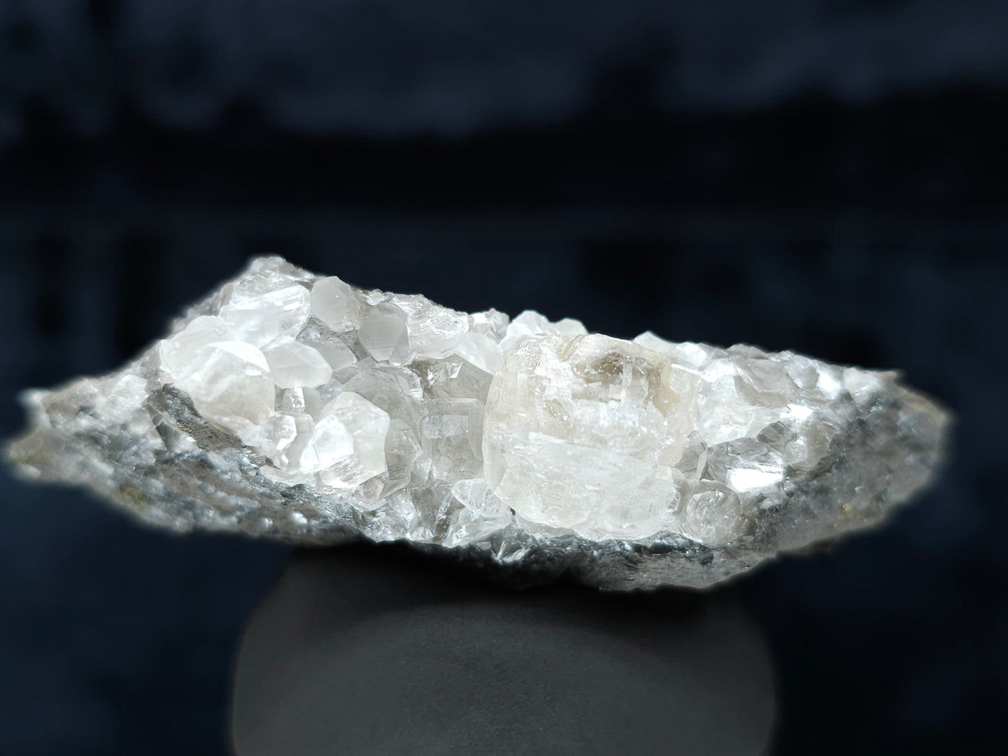 #35942 Super clear Nailhead Spar Calcite cluster, Chalcopyrite ore and multiple small fossils in the matrix