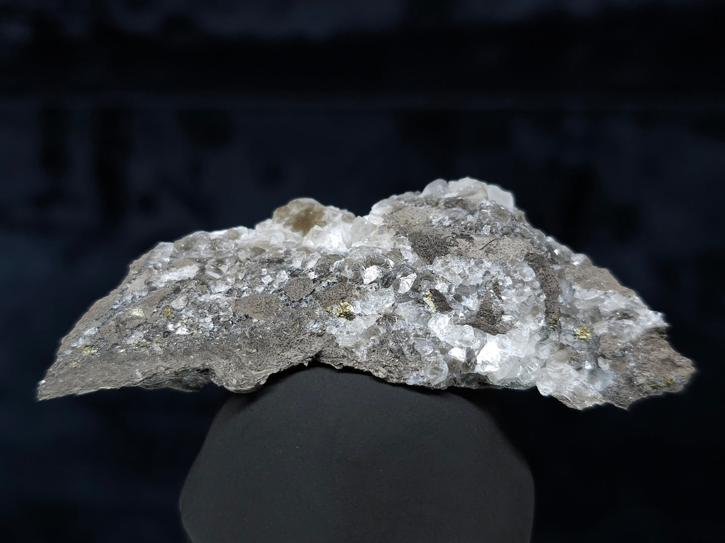 #35942 Super clear Nailhead Spar Calcite cluster, Chalcopyrite ore and multiple small fossils in the matrix