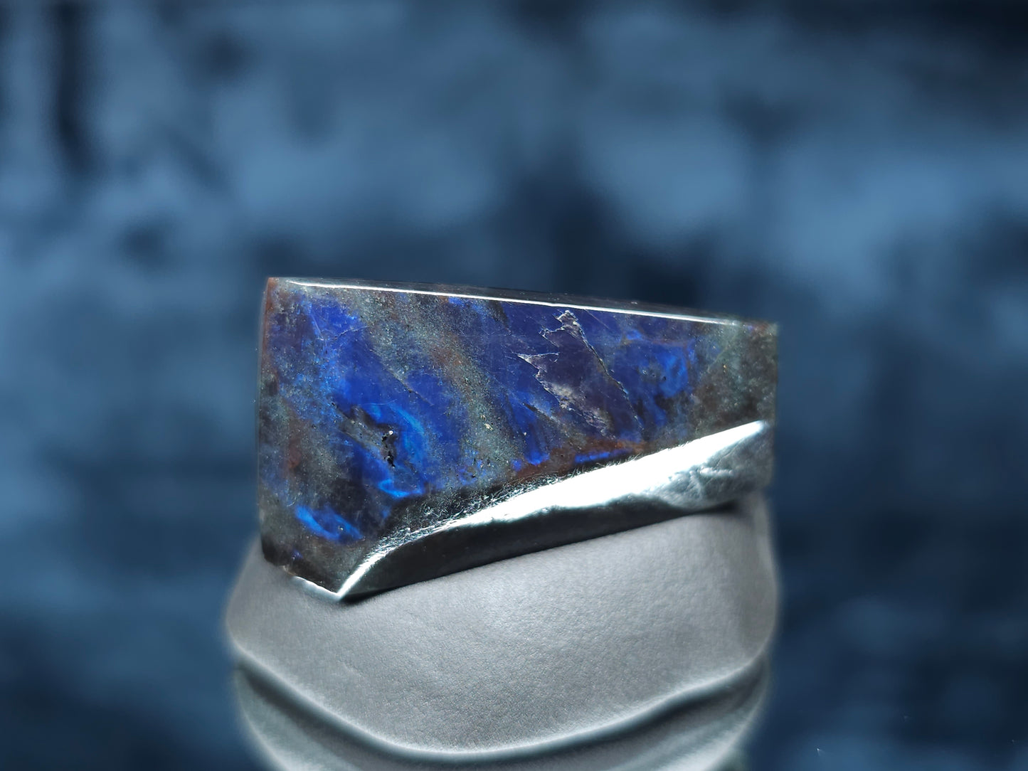 #44080 Labradorite