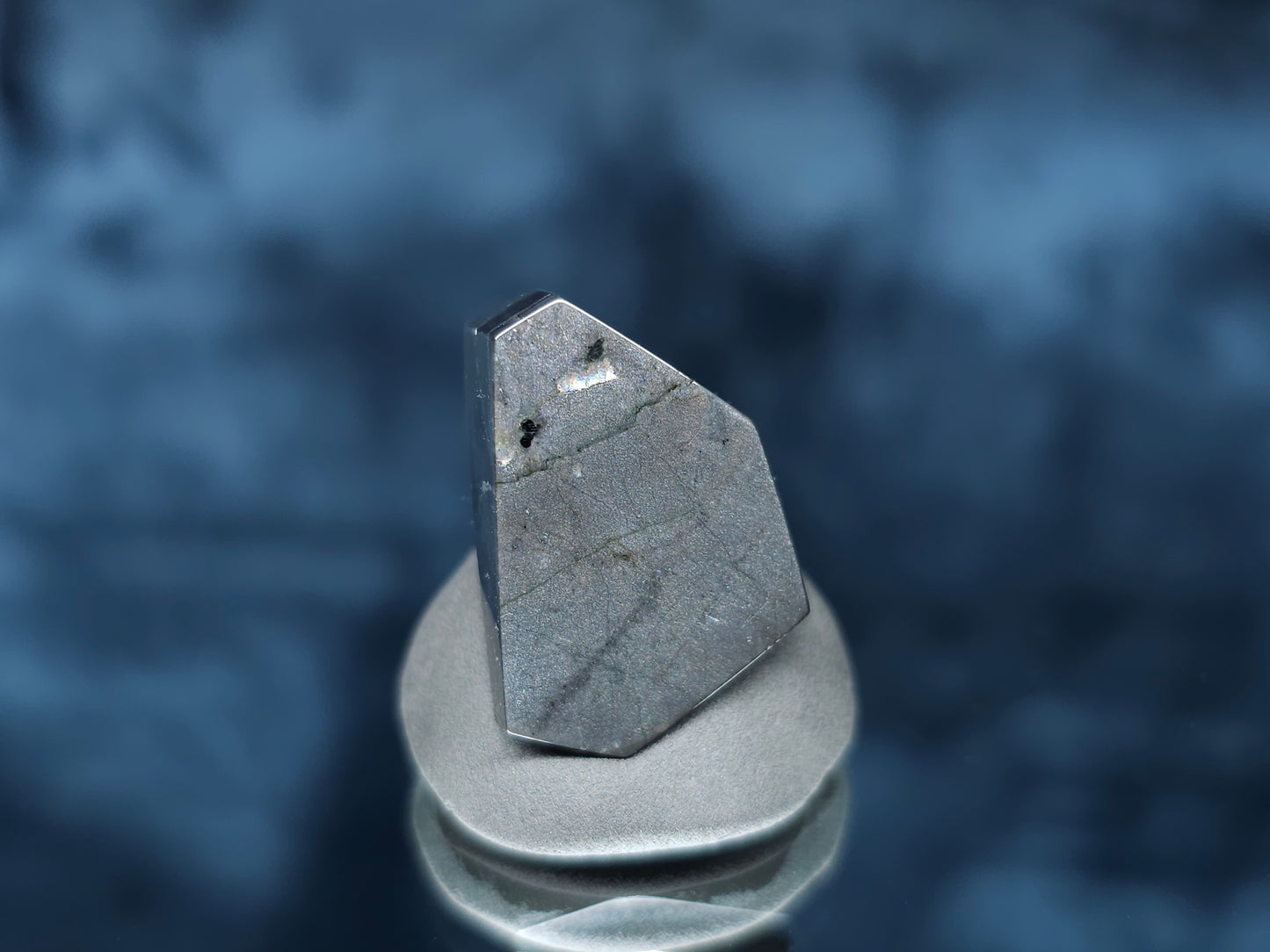 #44115 Labradorite