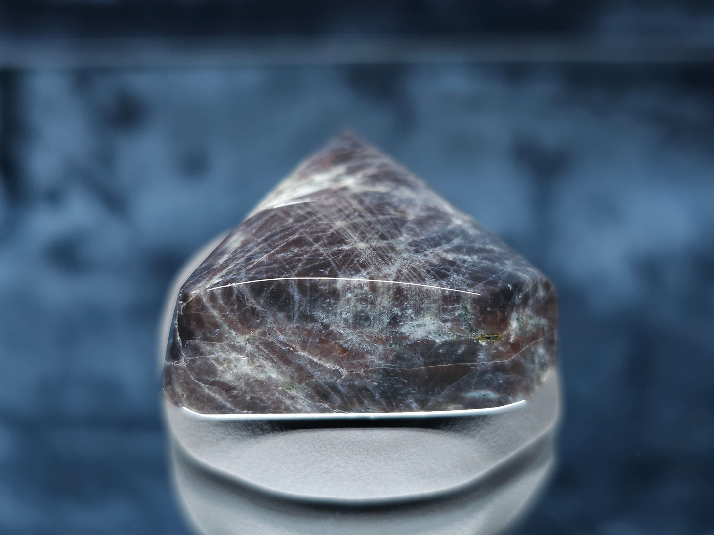 #44010 Labradorite