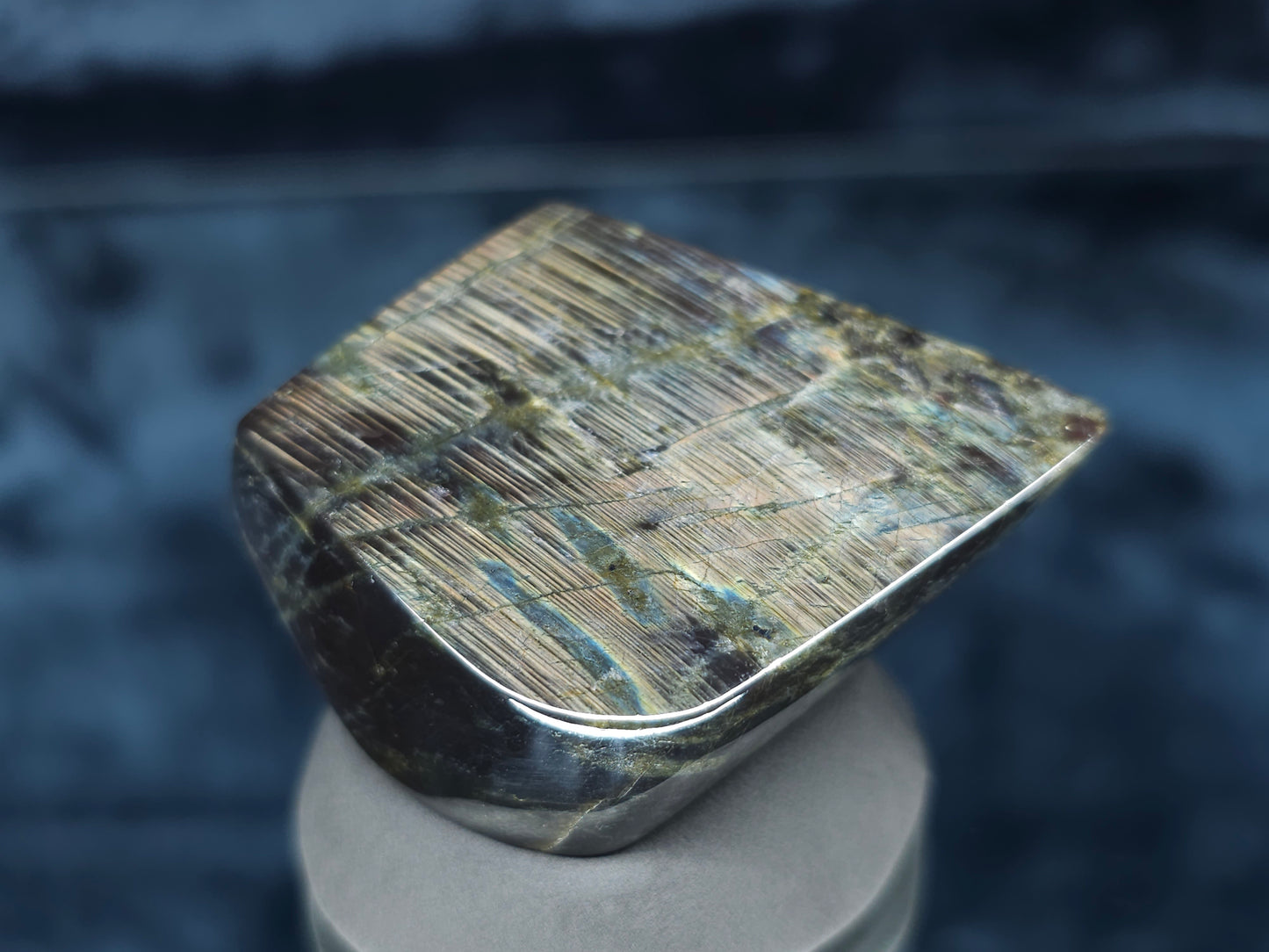 #44013 Labradorite
