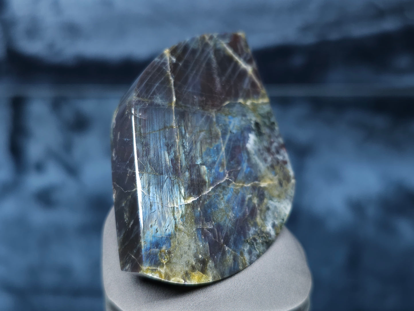 #44015 Labradorite