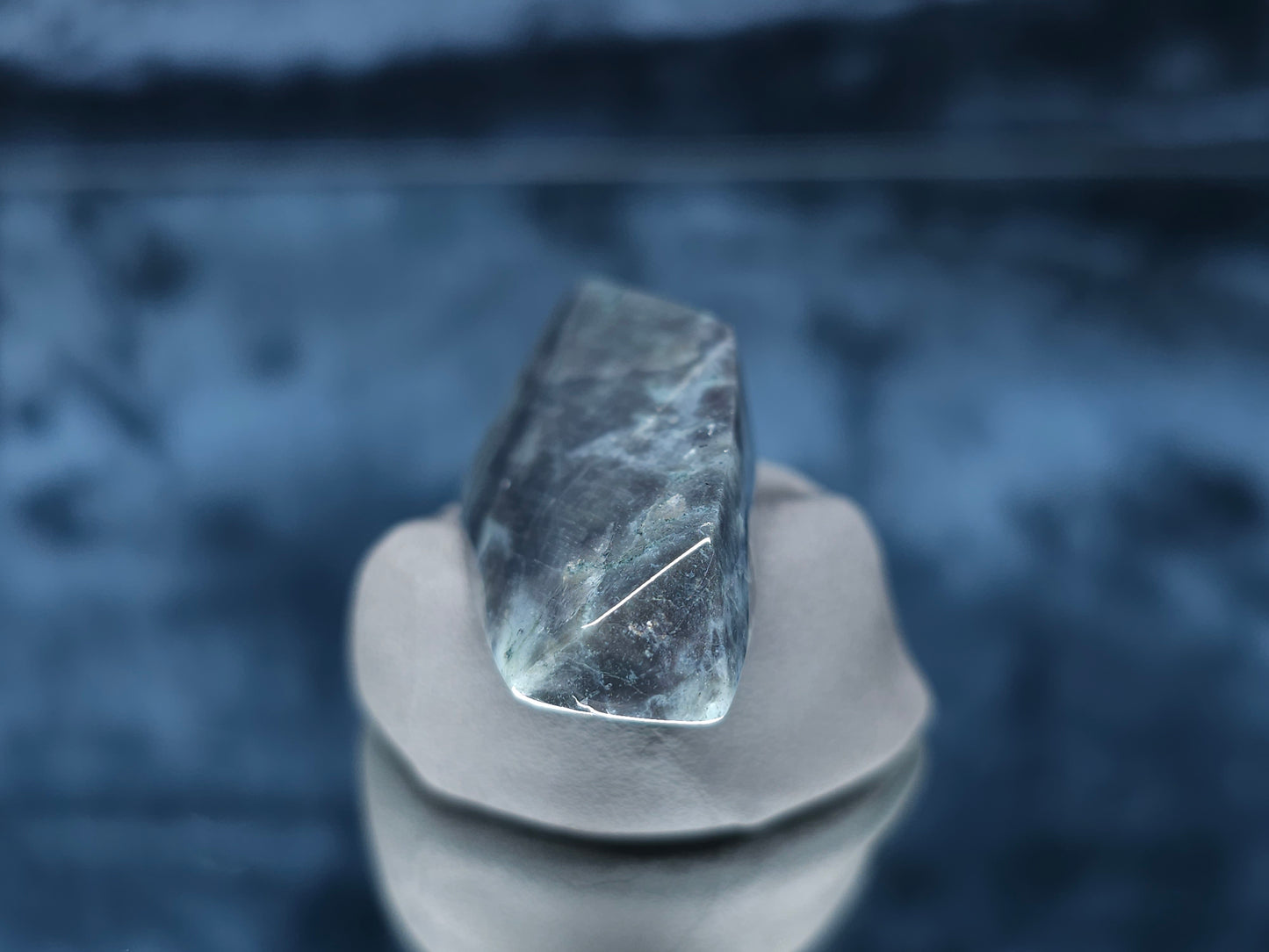 #44024 Labradorite