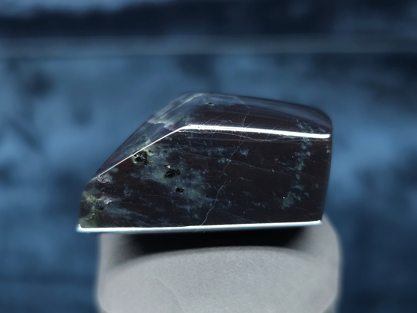 #44035 Labradorite