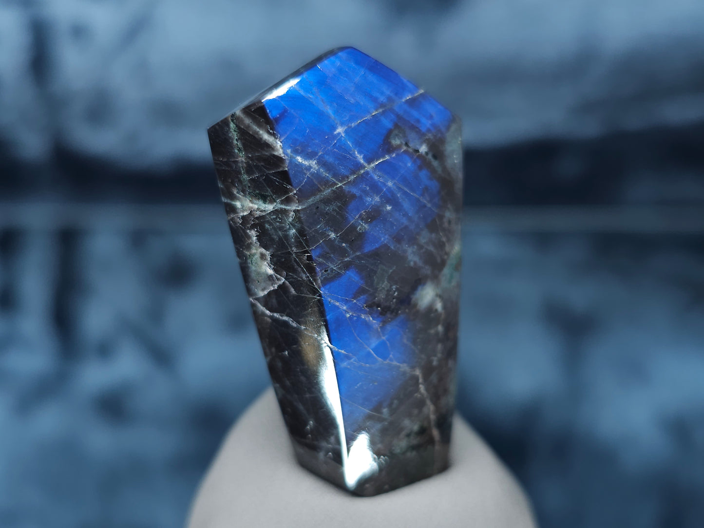 #44041 Labradorite