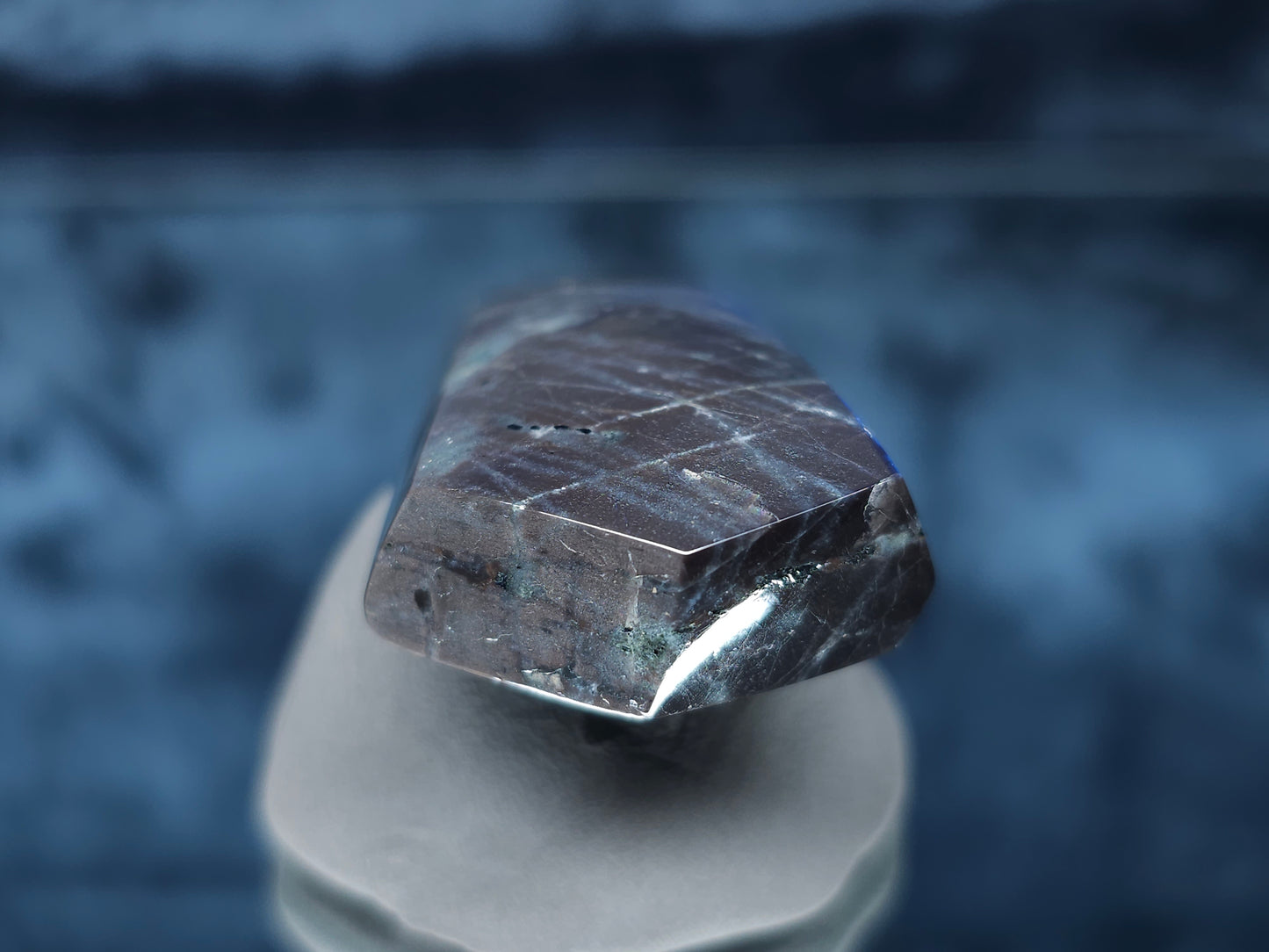 #44041 Labradorite