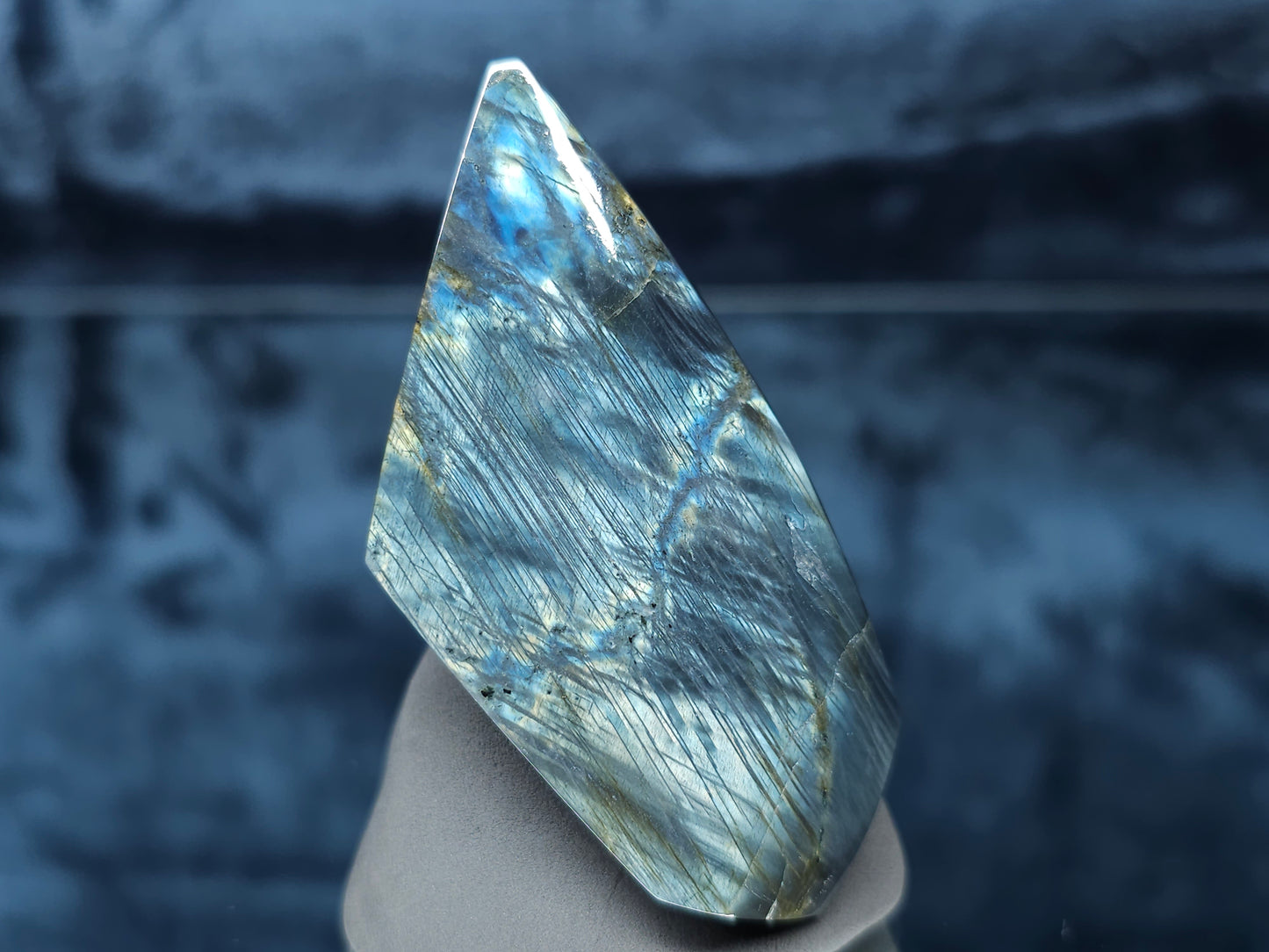 #44050 Labradorite