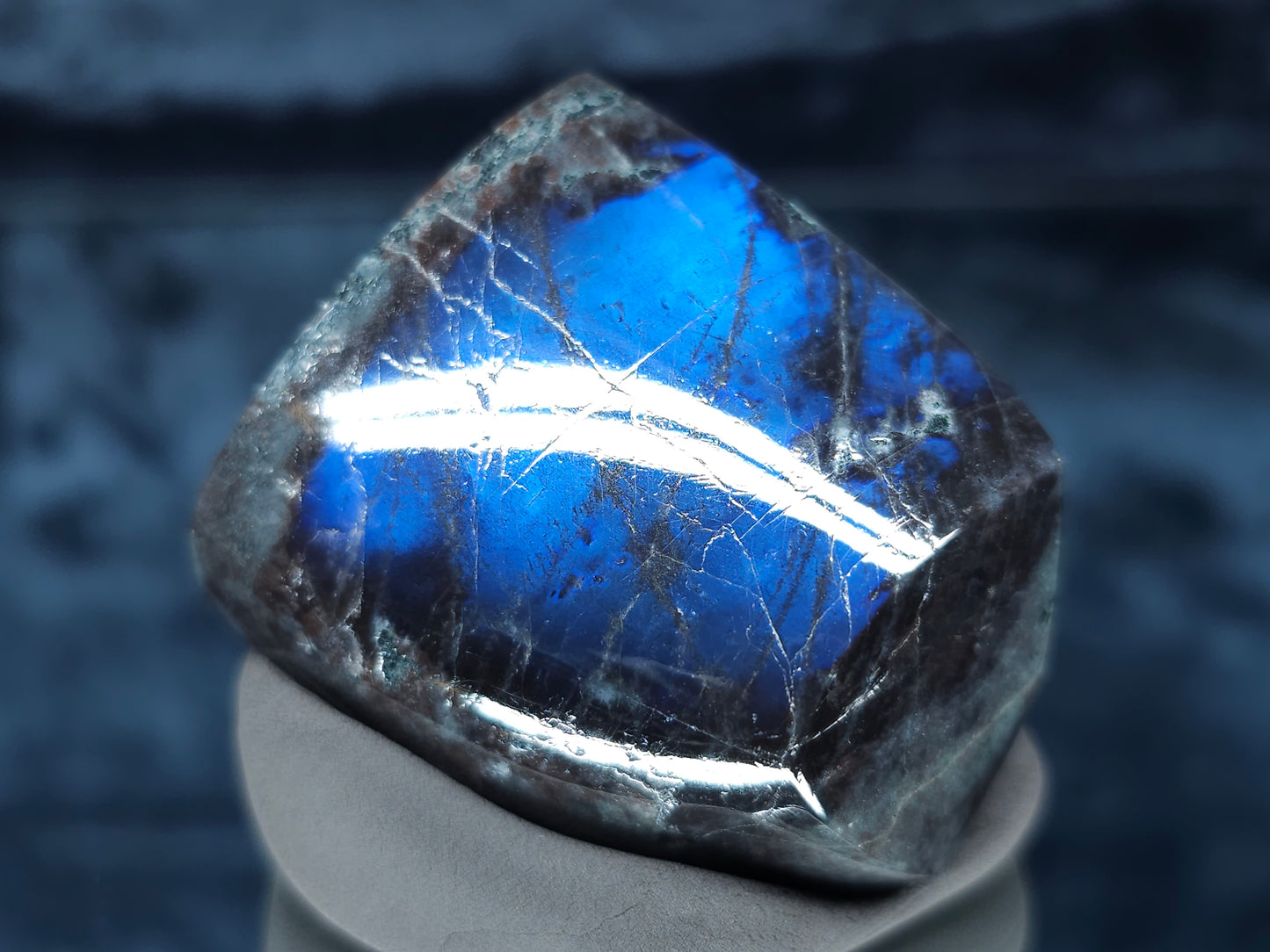 #44052 Labradorite