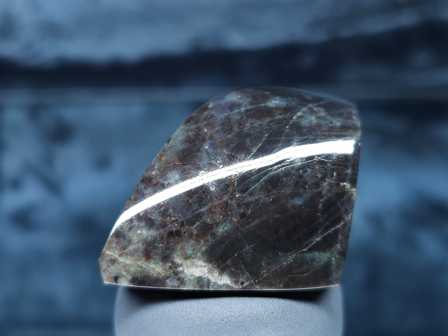 #44055 Labradorite