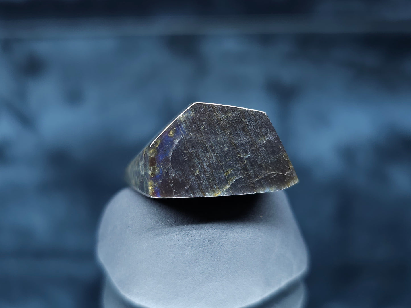 #44070 Labradorite