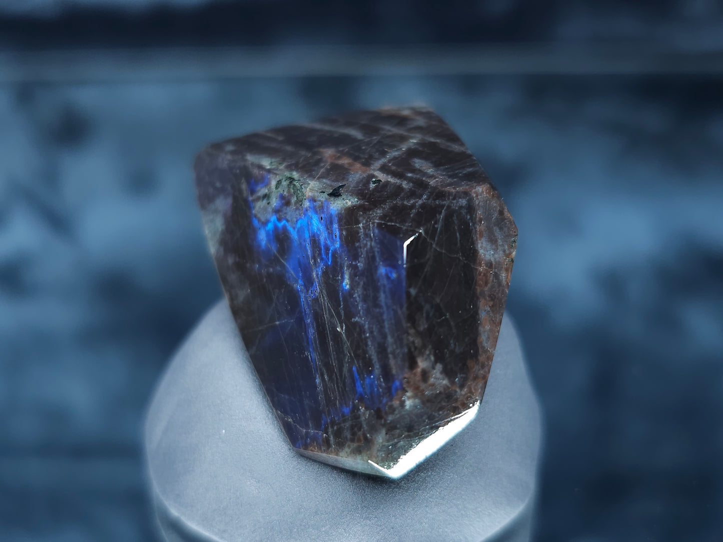 #44071 Labradorite