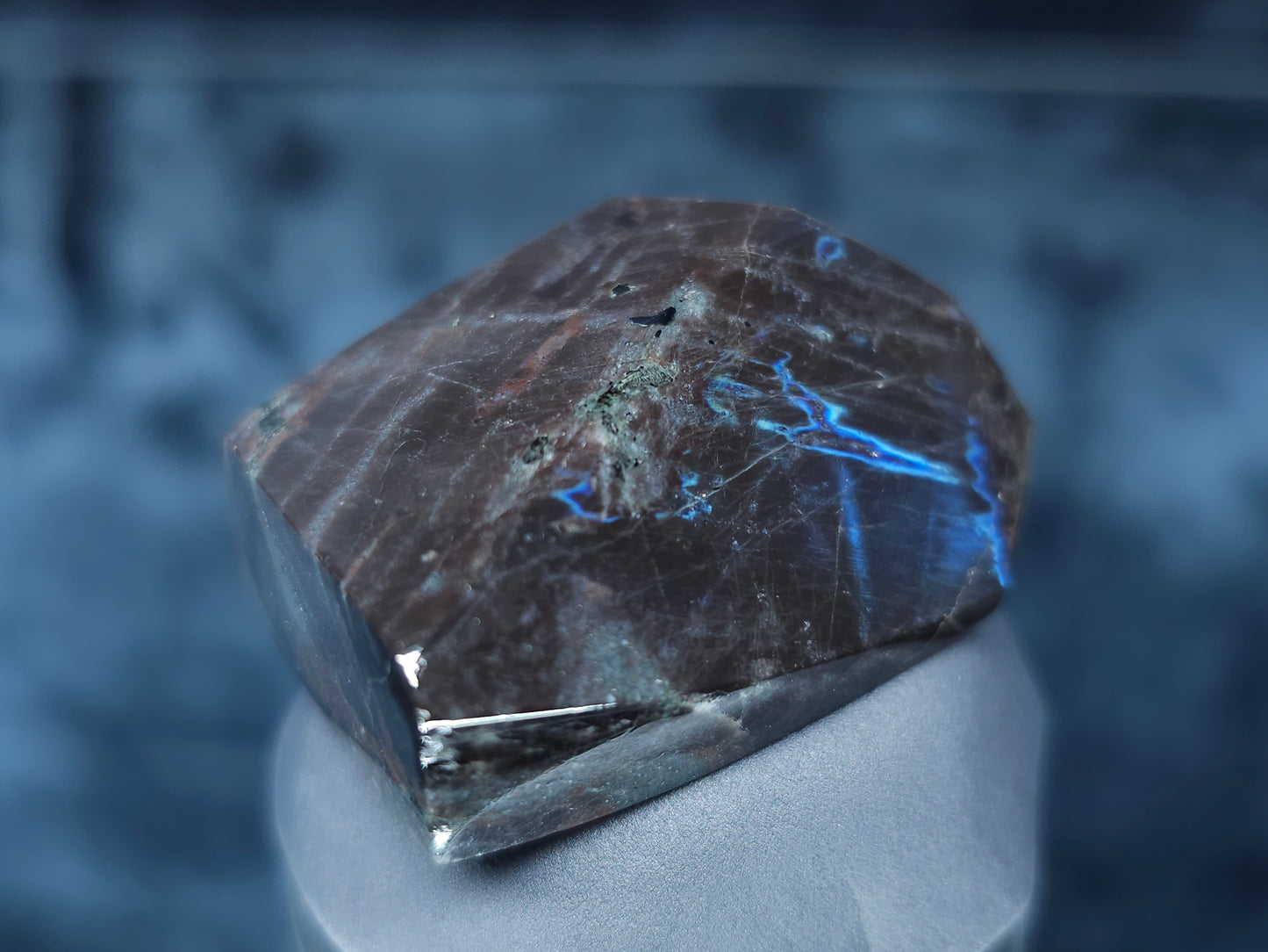 #44071 Labradorite