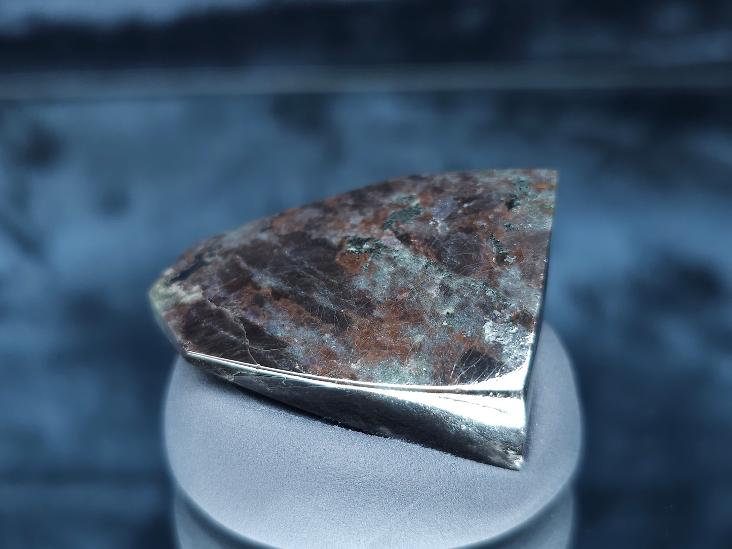 #44071 Labradorite