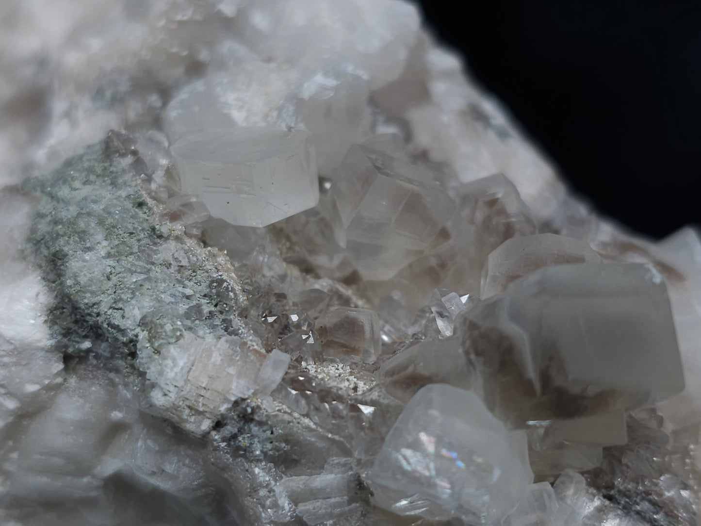 #11075 Dolomite on Combined form Calcite in clear Dogtooth Calcite