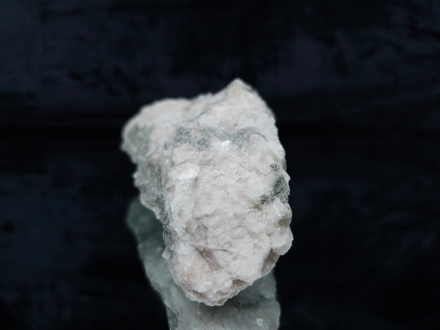 #11075 Dolomite on Combined form Calcite in clear Dogtooth Calcite