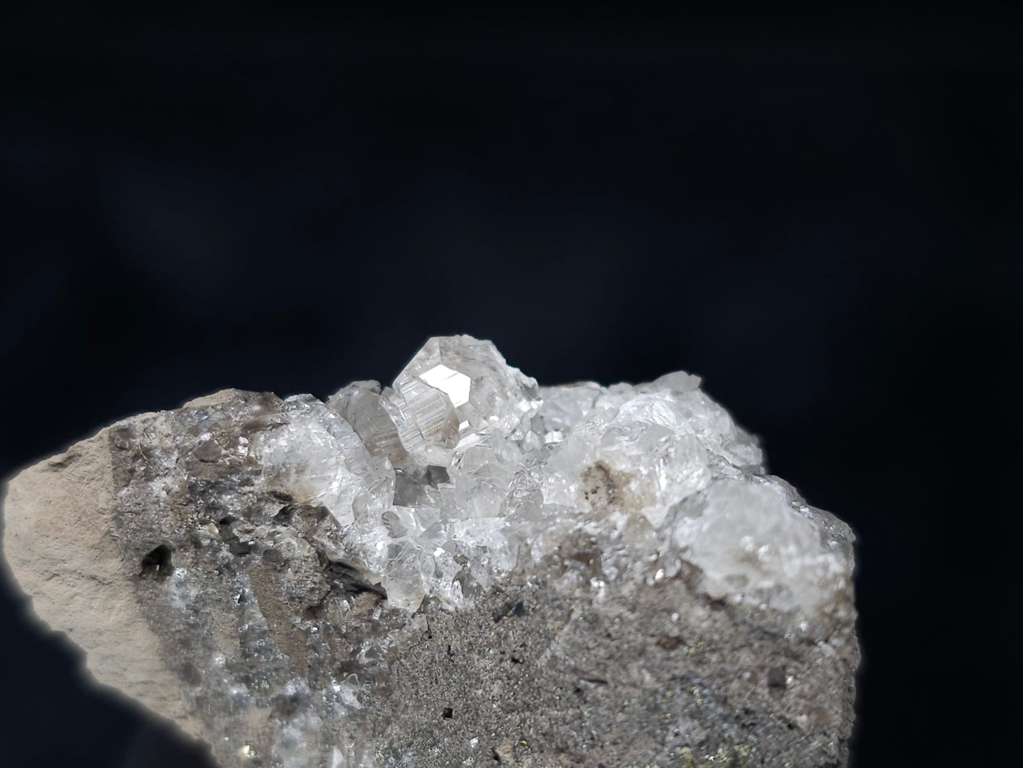 #36655 Super clear Nailhead Spar Calcite and Chalcopyrite ore and multiple small fossils in the matrix