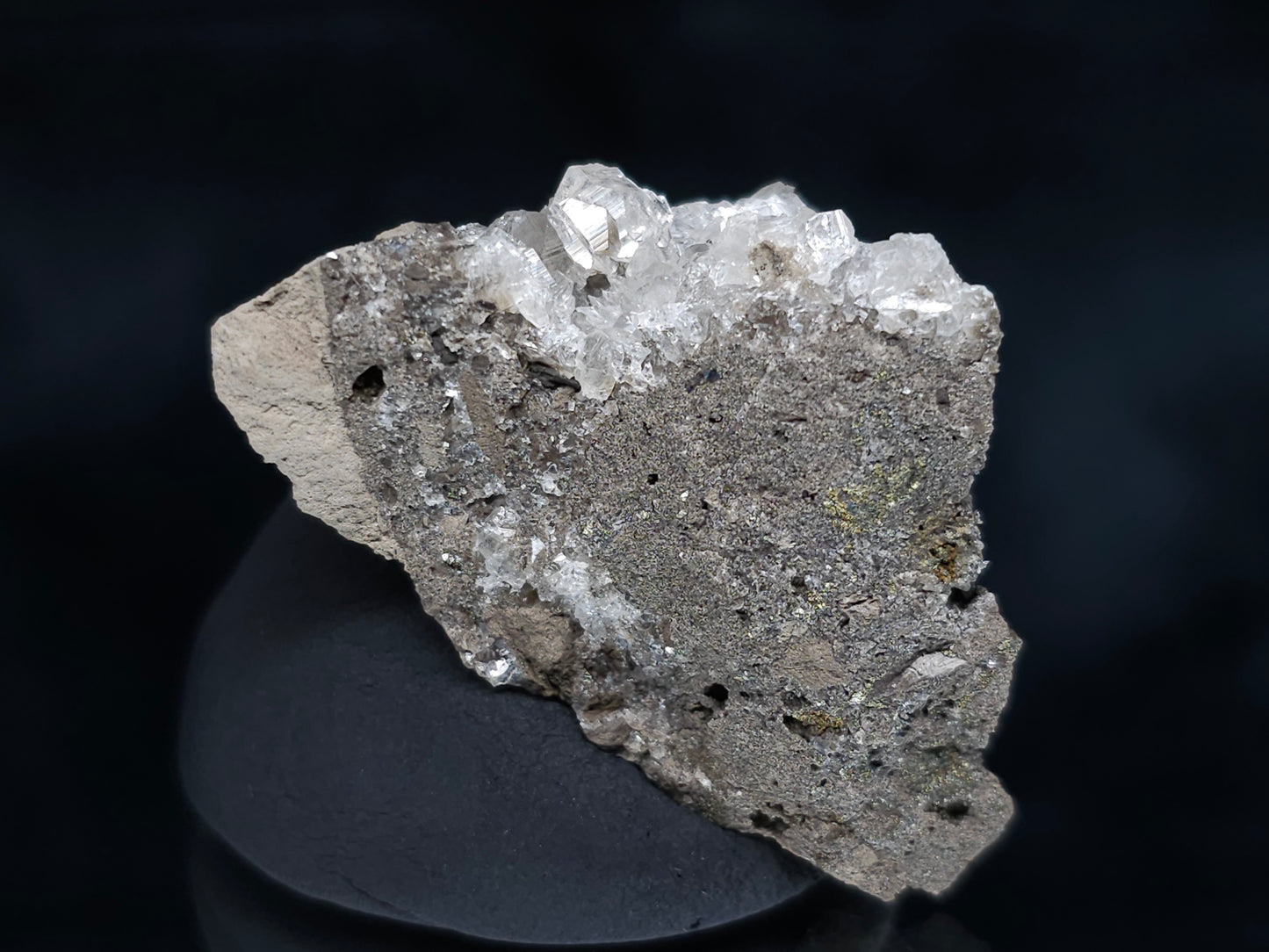 #36655 Super clear Nailhead Spar Calcite and Chalcopyrite ore and multiple small fossils in the matrix