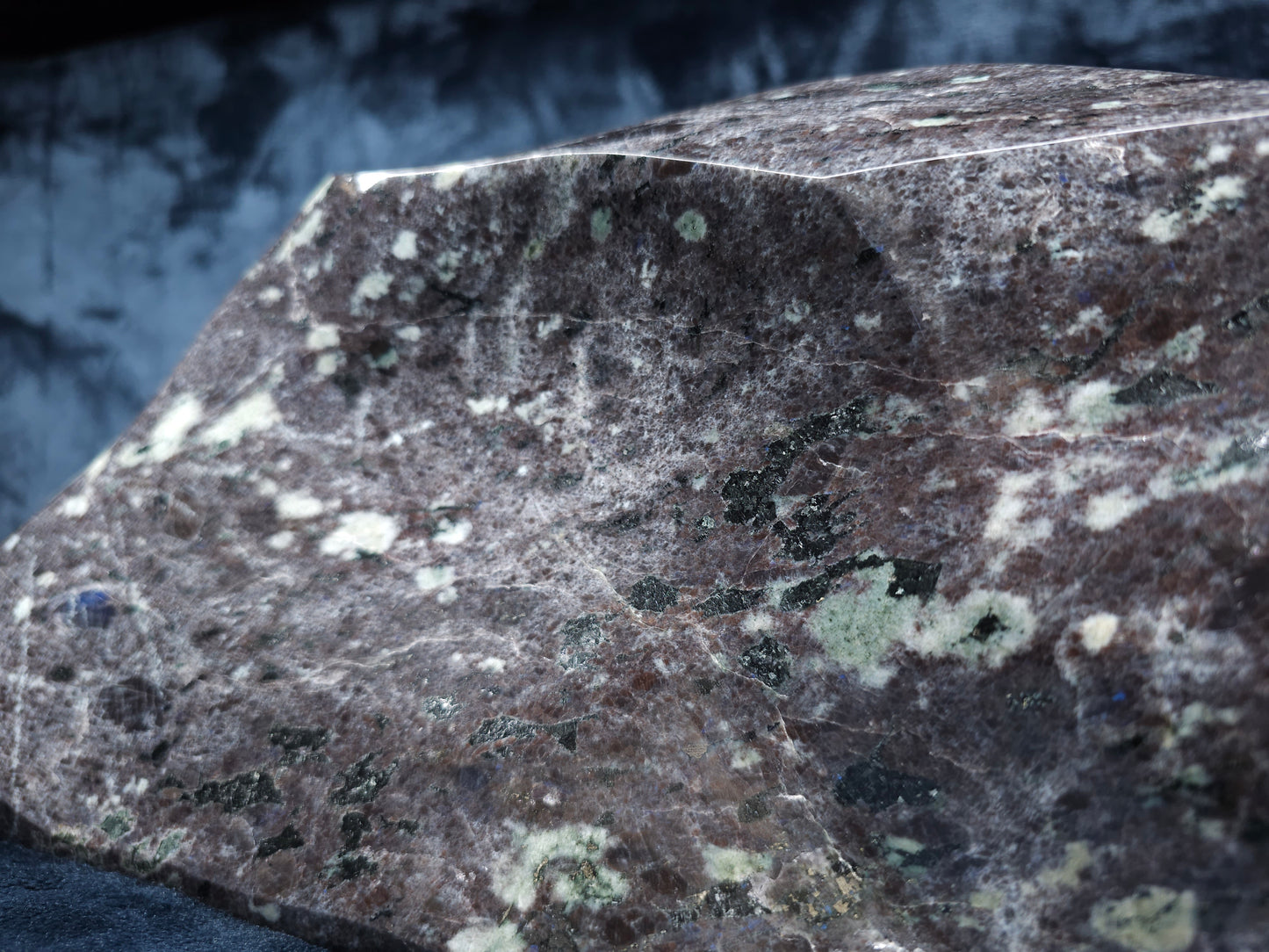 #44160 Embrace the Radiant Splendor of Our Hand-Carved Labradorite Sculpture