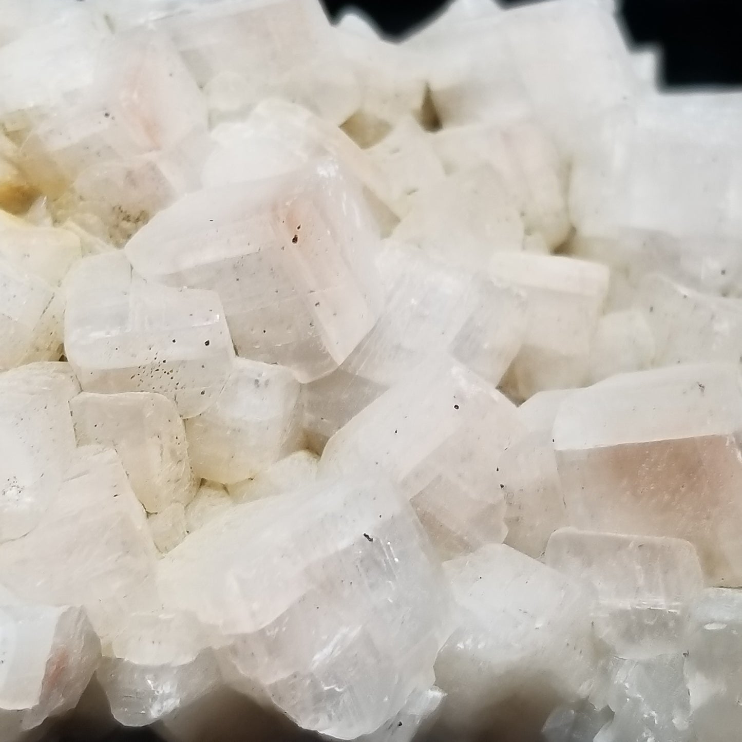 #11033 Combined form Calcite cluster with Hematite inclusions