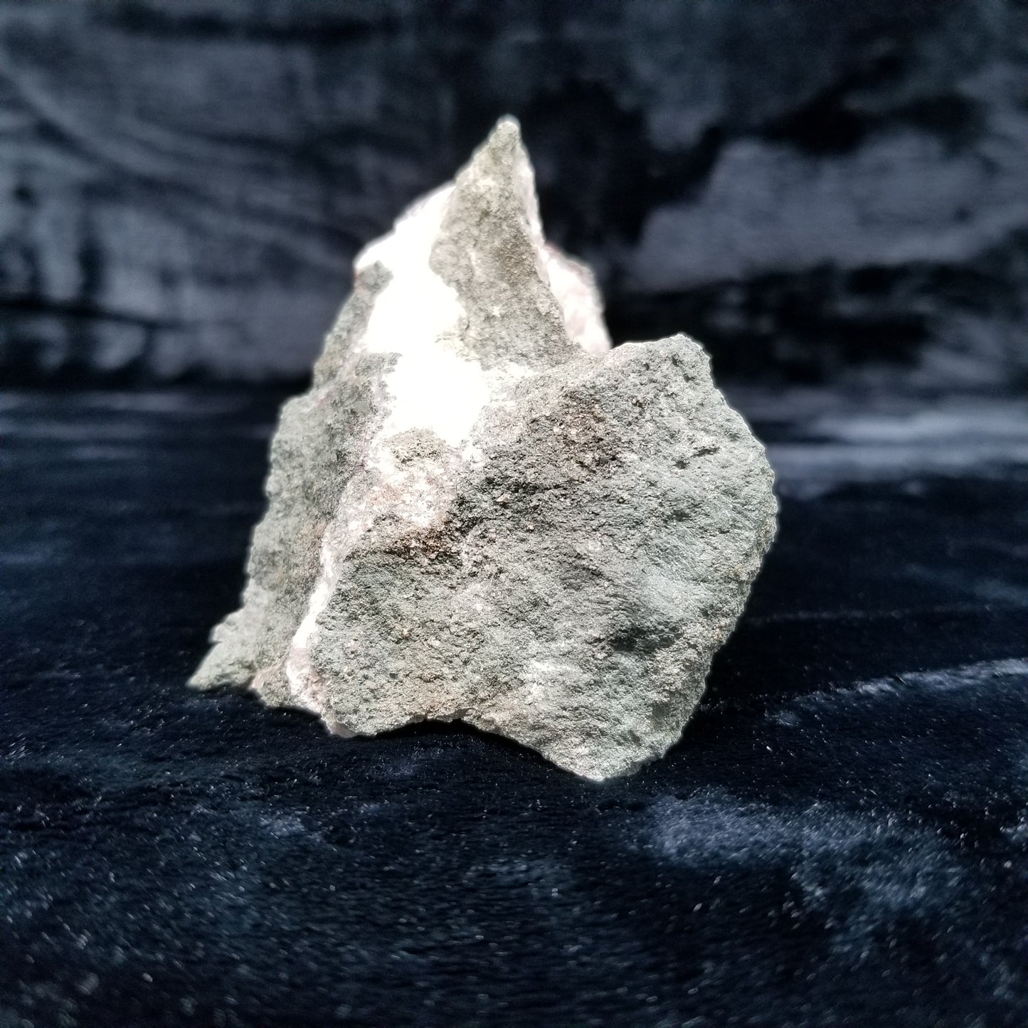 #11035 Chalcopyrite on clear Combined form Calcite on matrix