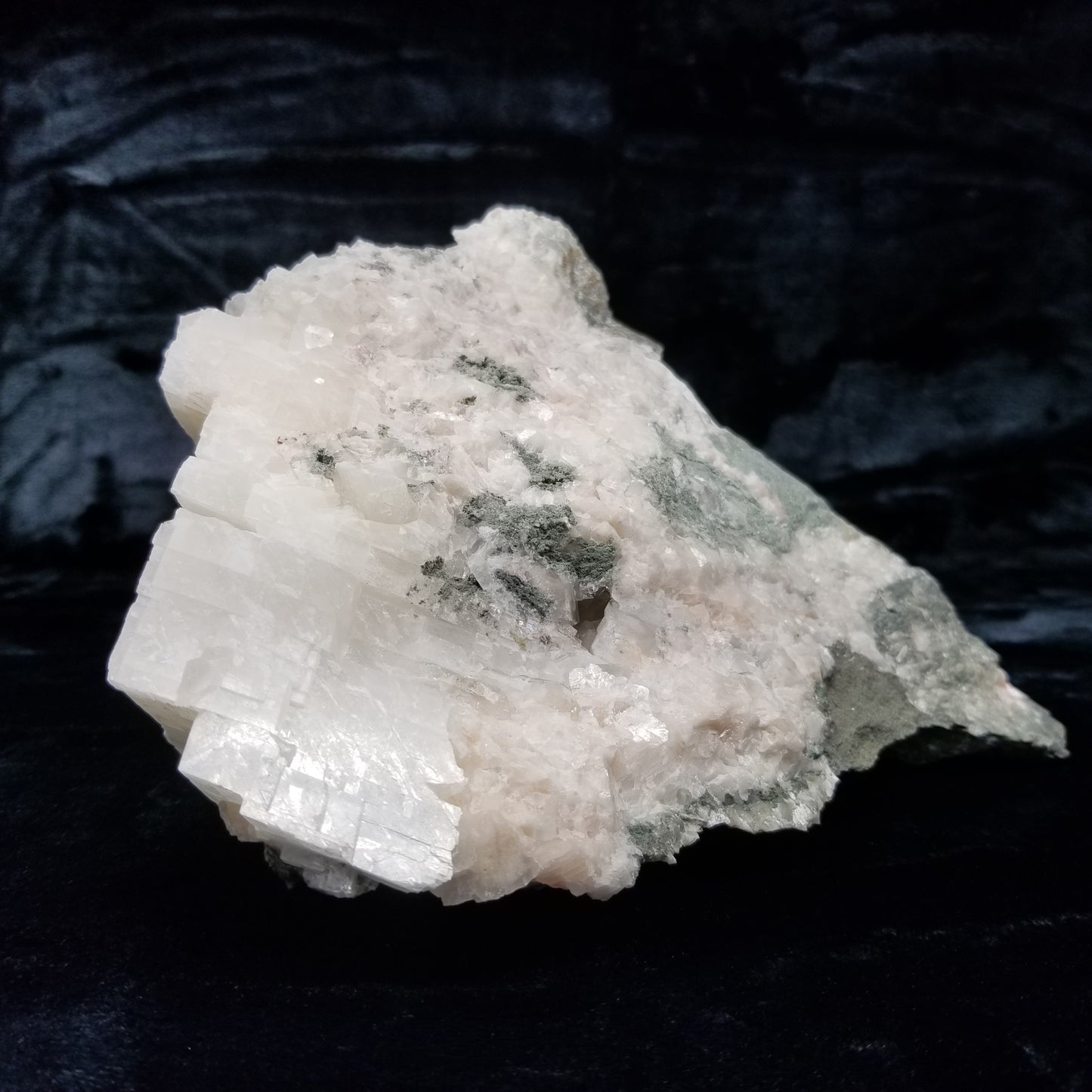 #11036 Chalcopyrite and Spirit Quartz on white Calcite whit Combined form Calcite on Sedimentary matrix.