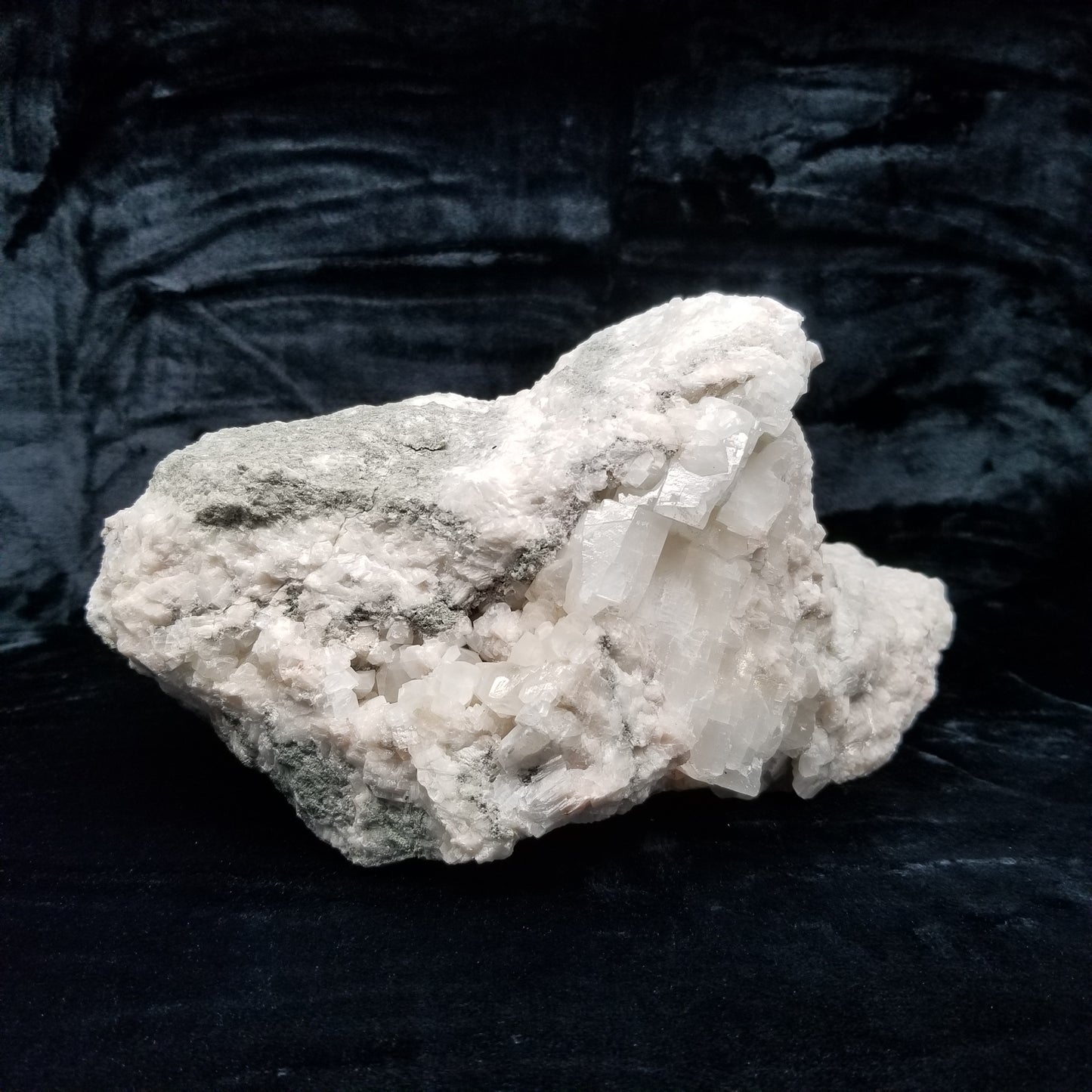 #11039 Clear Combined form with white Calcite slices