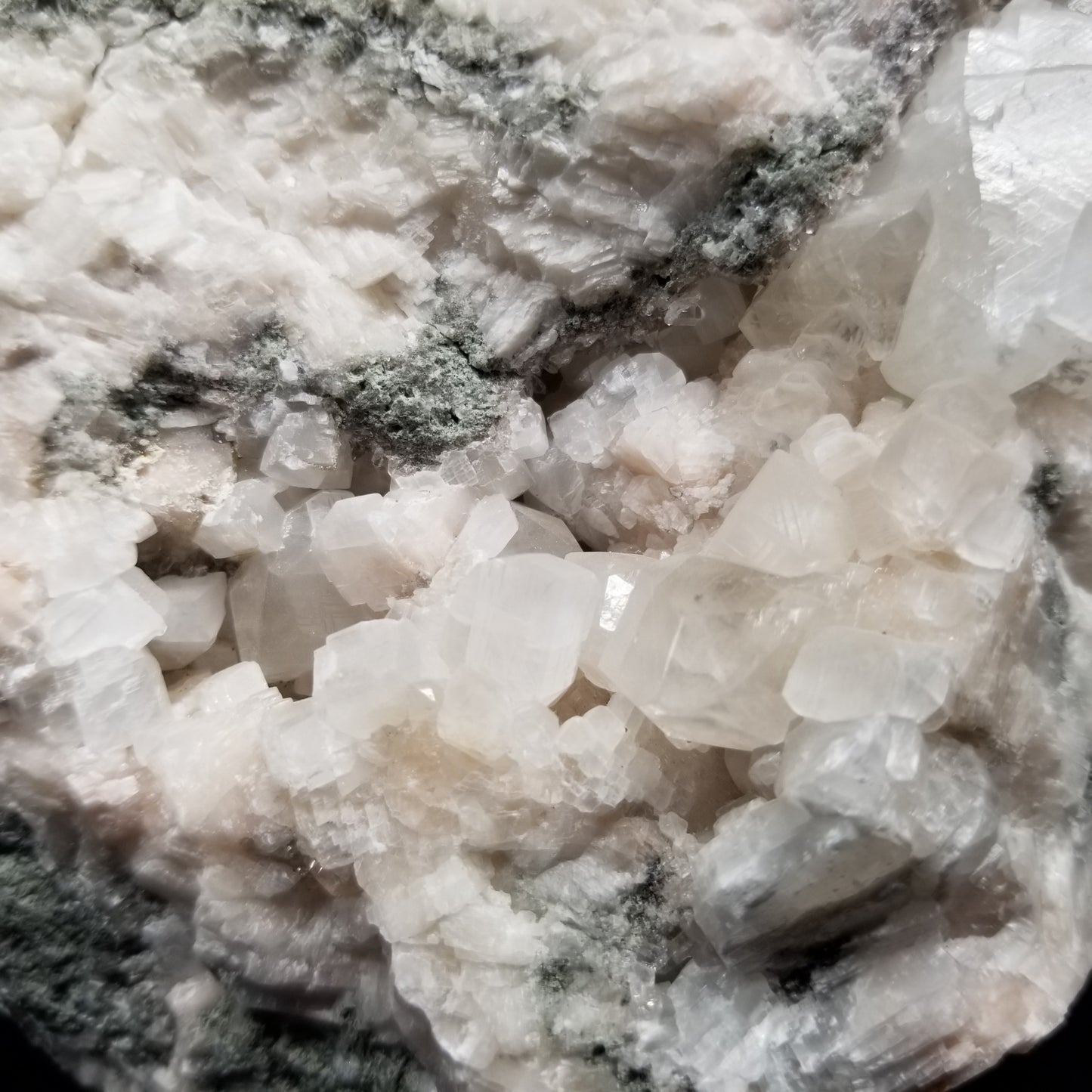 #11039 Clear Combined form with white Calcite slices