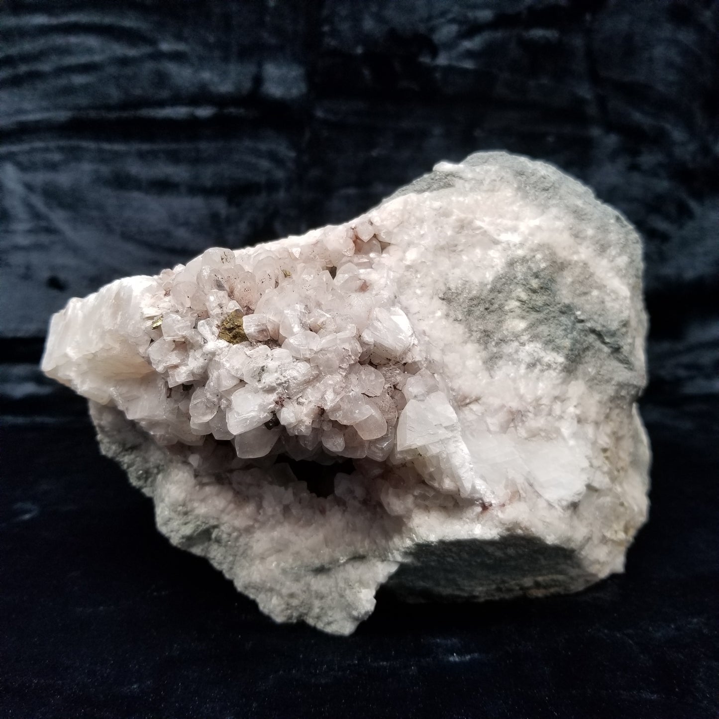 #11074 Chalcopyrite on clear Combined form Calcite on matrix