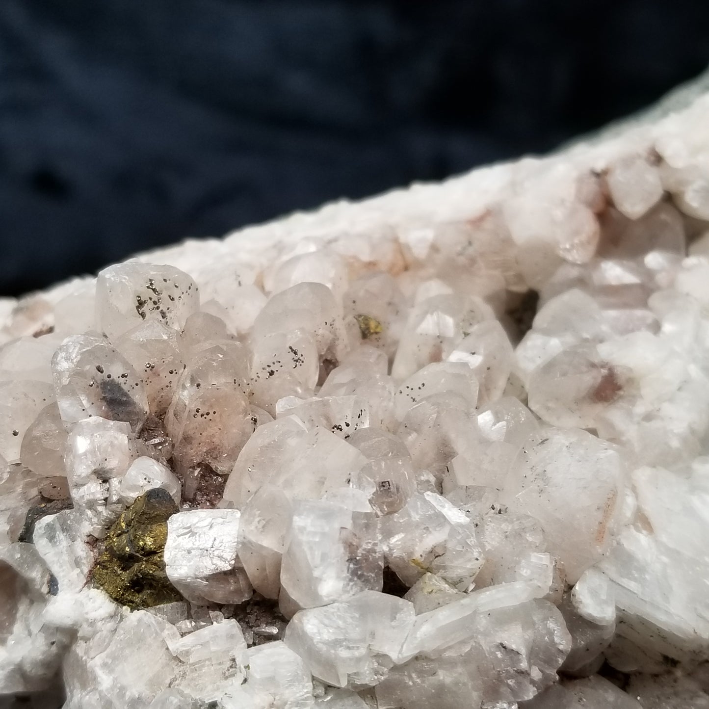 #11074 Chalcopyrite on clear Combined form Calcite on matrix