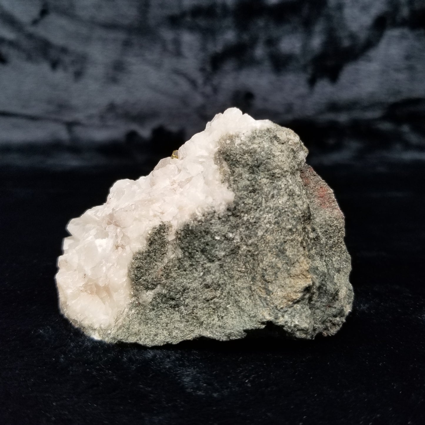 #11242 Chalcopyrite on clear Combined form Calcite on matrix